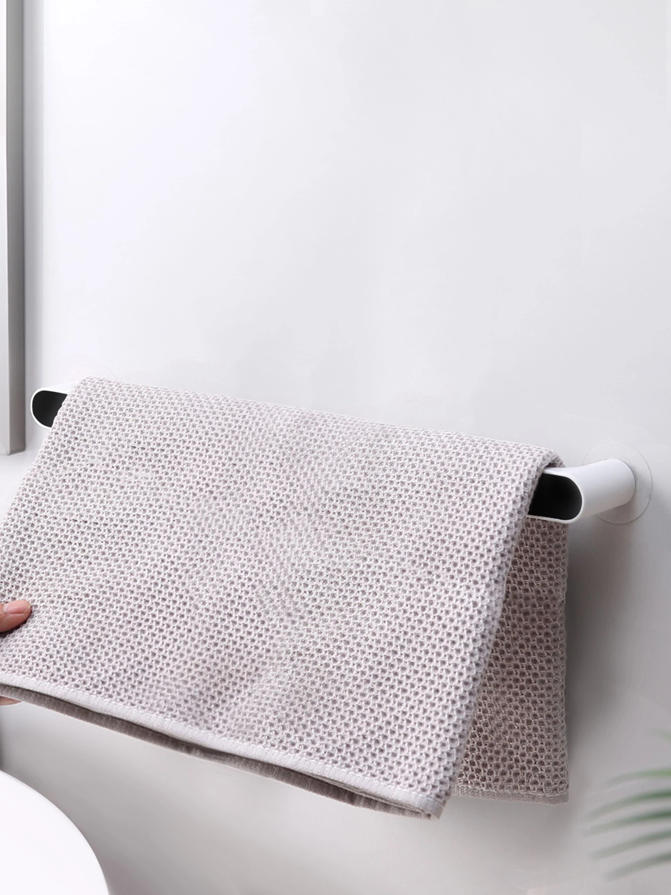 Тримач універсальний клейкий білий з чорним MBM HOME модель BP-30 WHITE/BLACK Фото
