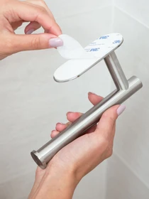 Держатель для туалетной бумаги клеящийся из нержавеющей стали MBM HOME модель BSS-1 SS Фото