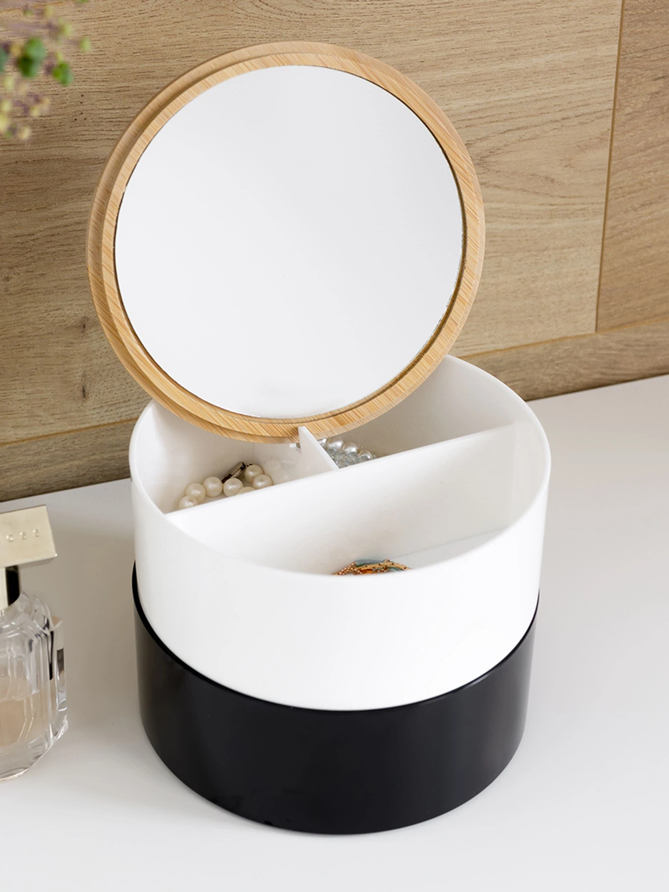 Органайзер для косметики с зеркалом MBM HOME модель FH-32 WHITE/BLACK Органайзер для косметики с зеркалом MBM HOME модель FH-32 WHITE/BLACK Фото
