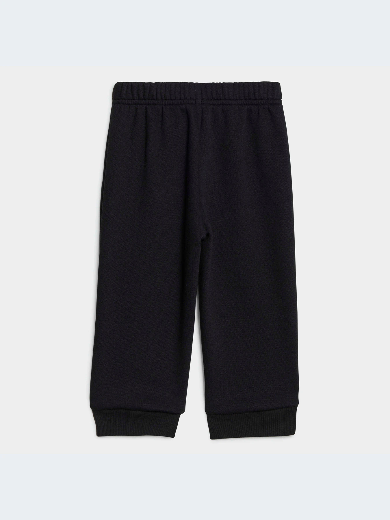 Костюмы Adidas модель HR5882 Костюмы Adidas модель HR5882 Фото