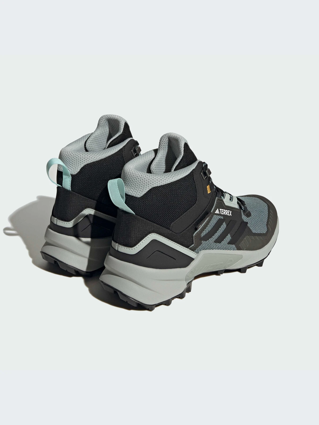 Кроссовки Adidas модель IF2401 Фото