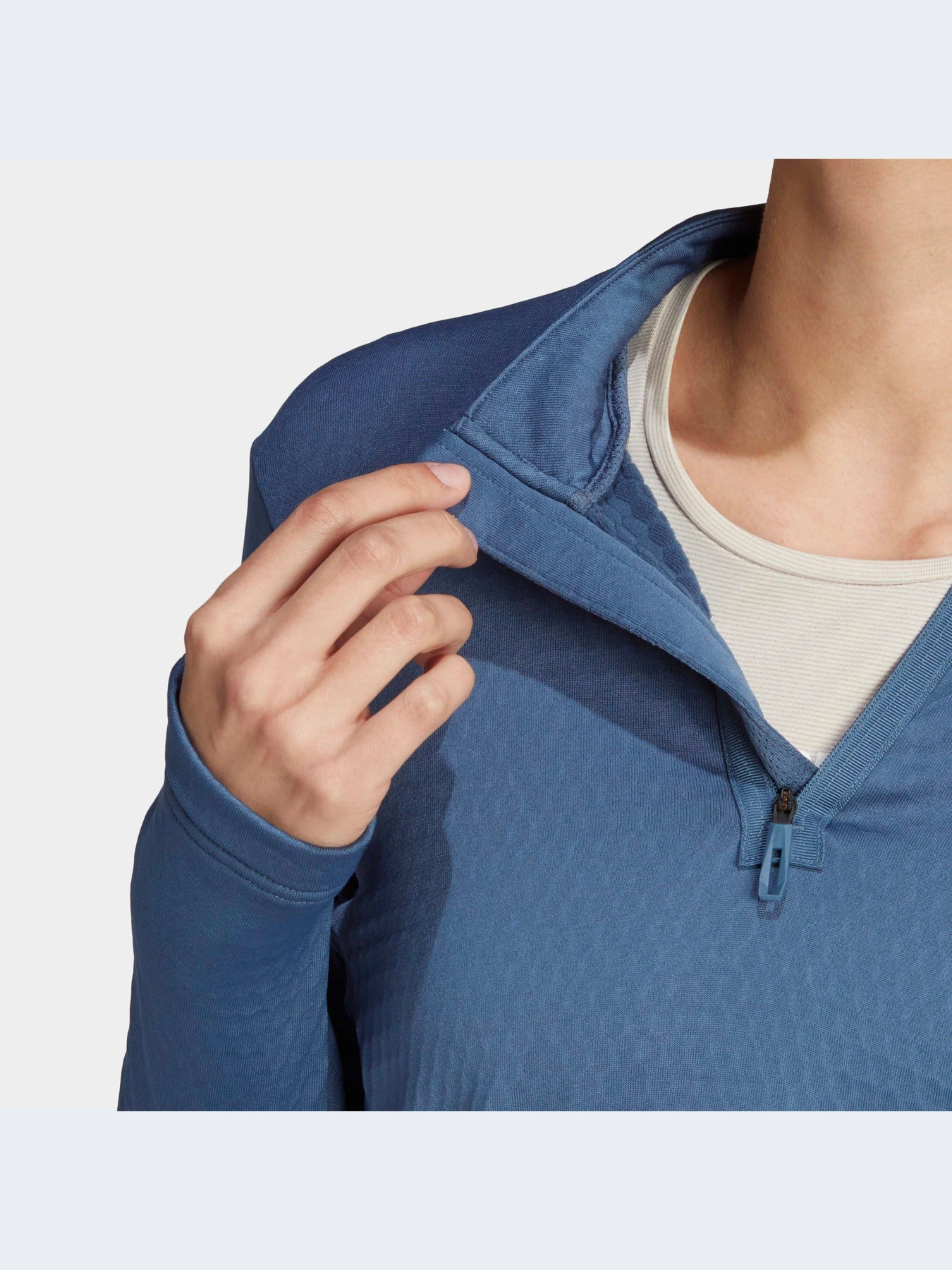 Худи и свитшоты Adidas модель IB1218 Худи и свитшоты Adidas модель IB1218 Фото