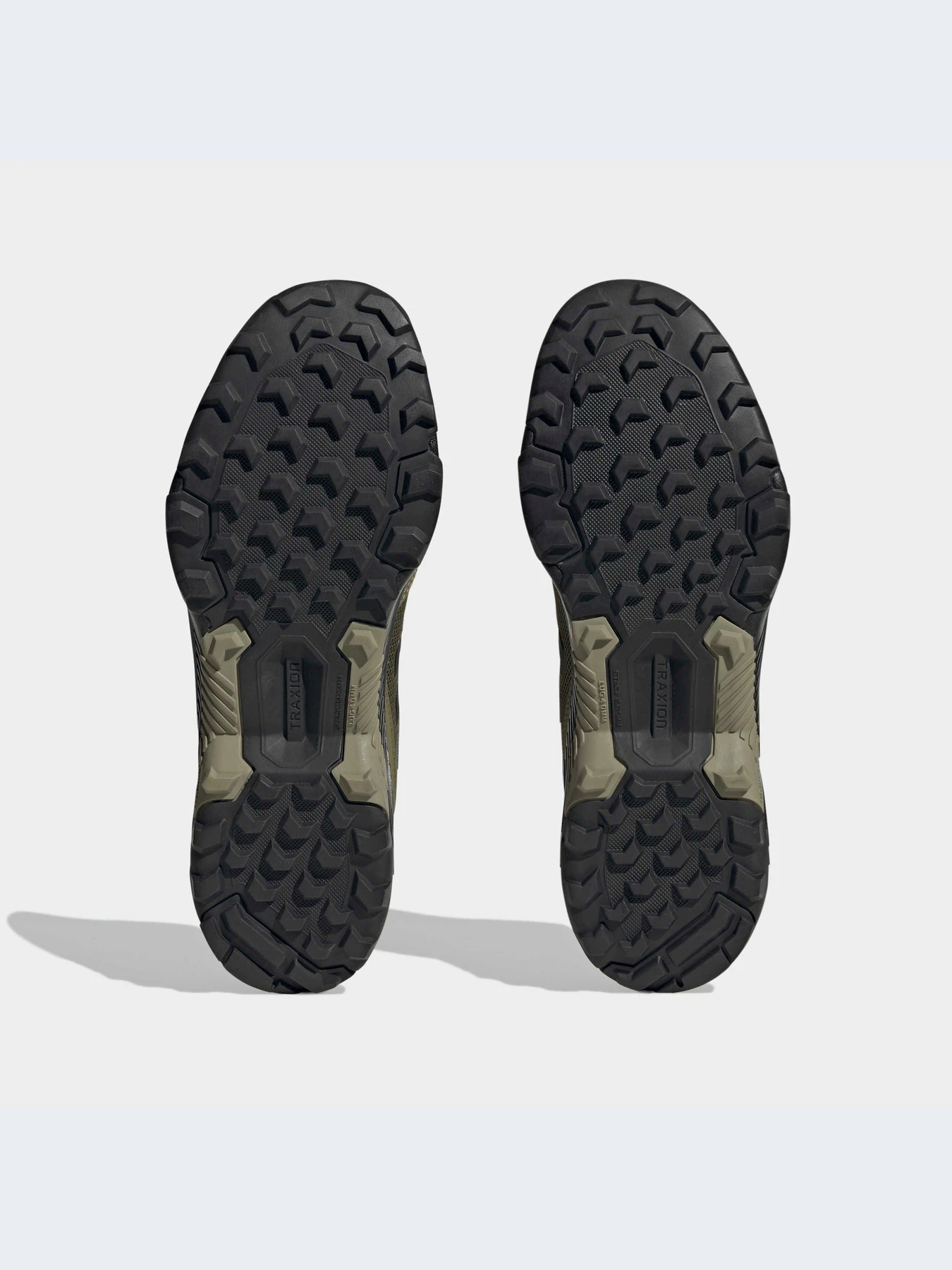 Кроссовки Adidas модель HP8607 Кроссовки Adidas модель HP8607 Фото