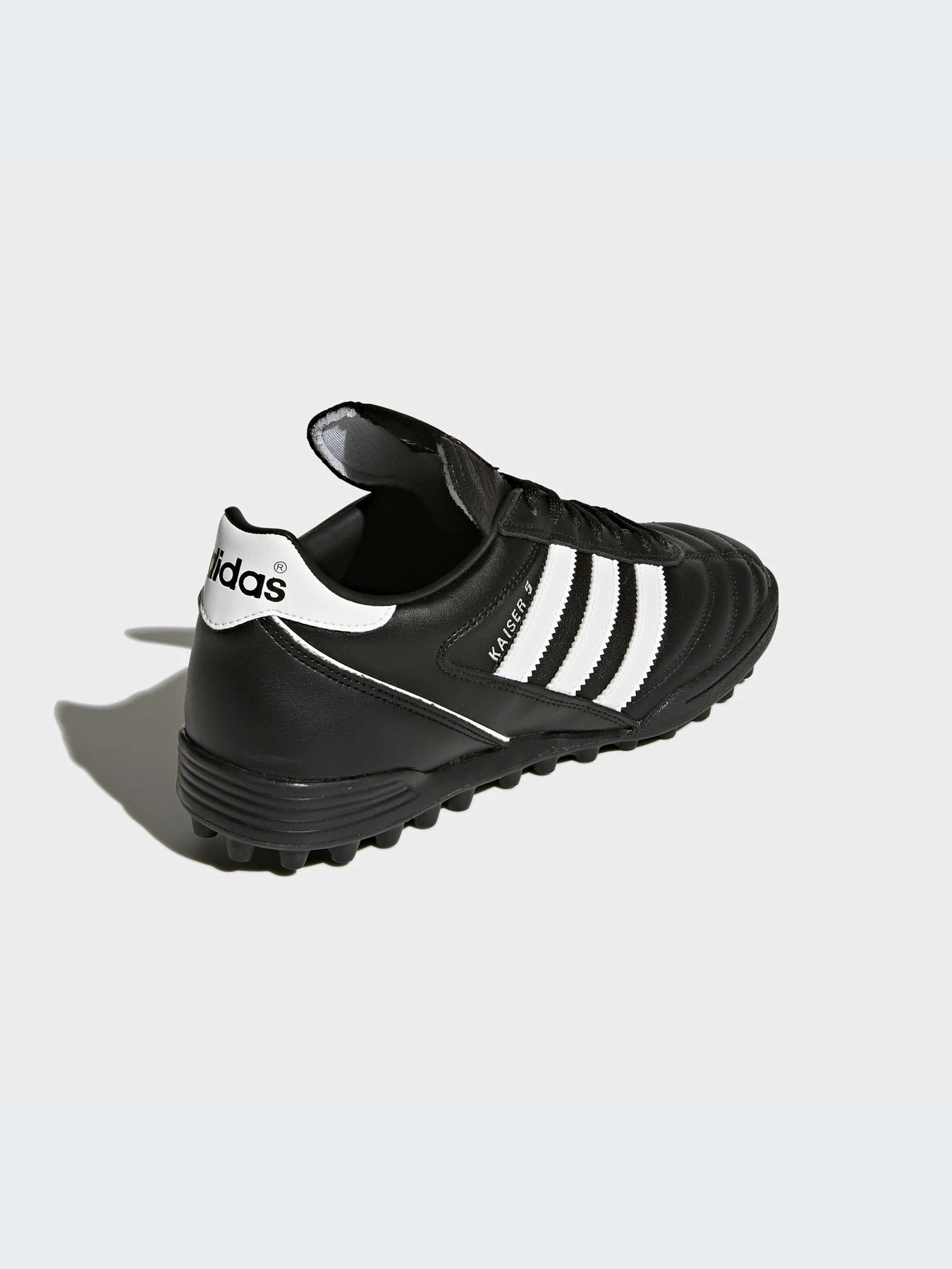 Кроссовки Adidas модель 677357 Кроссовки Adidas модель 677357 Фото