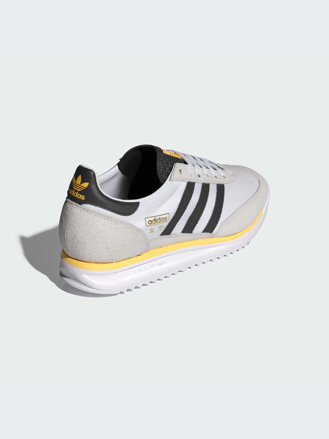 Кросівки Adidas модель IH4823 Кросівки Adidas модель IH4823 Фото