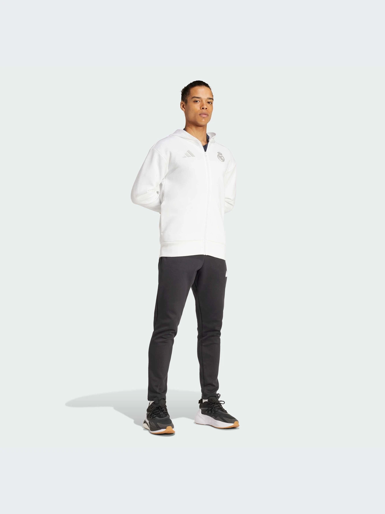 Худи и свитшоты Adidas модель IT3805 Фото
