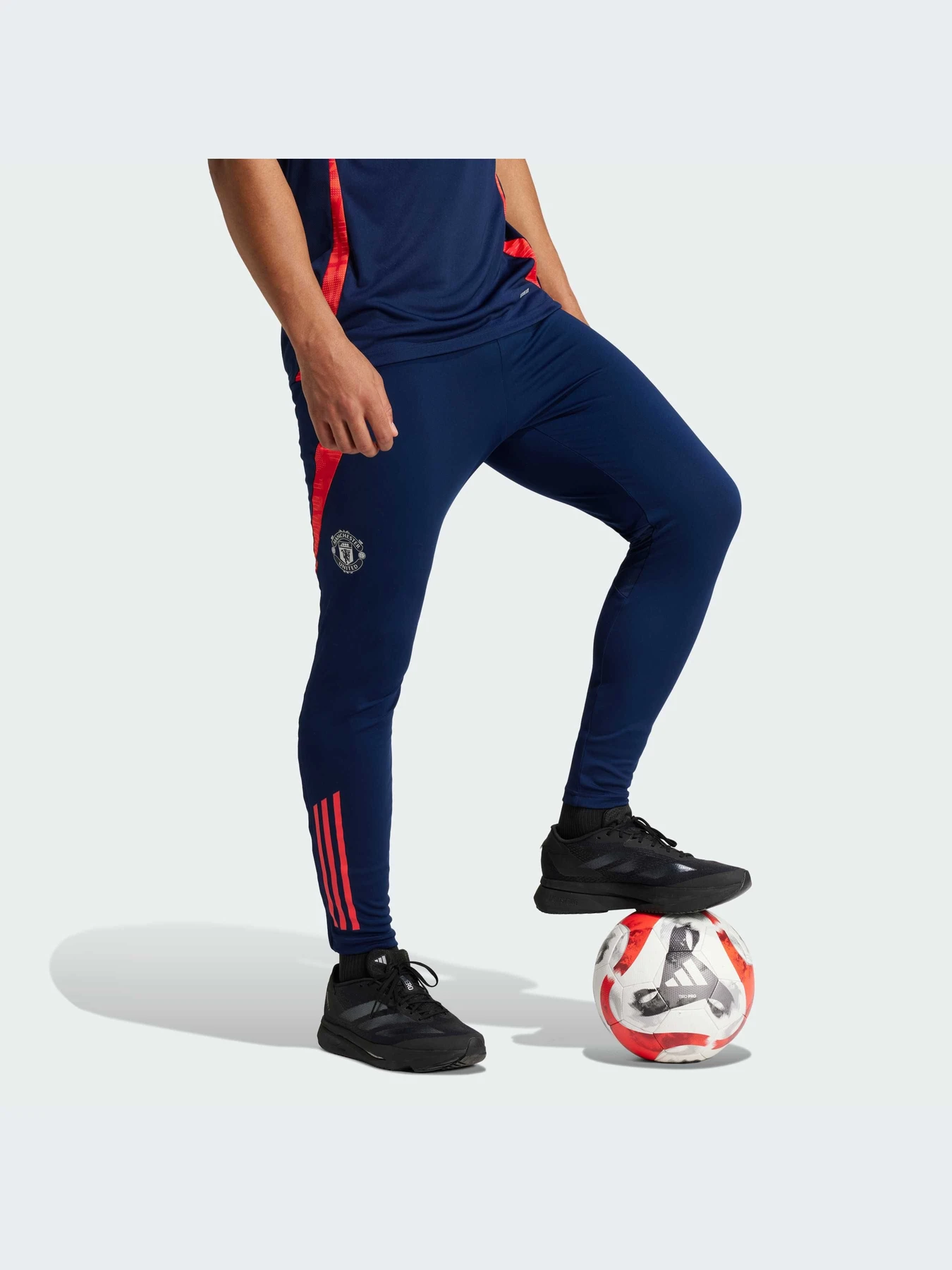 Брюки Adidas Tiro модель IT2012 Брюки Adidas Tiro модель IT2012 Фото