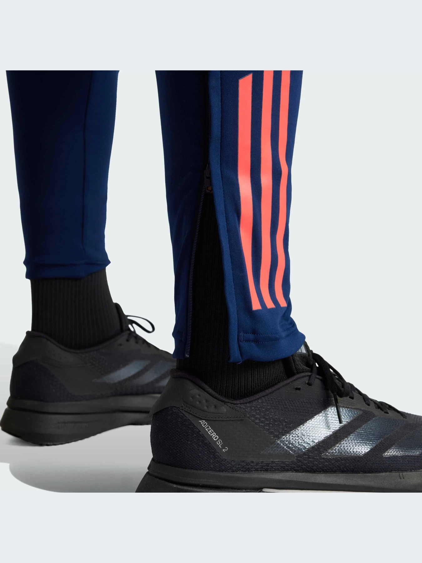 Брюки Adidas Tiro модель IT2012 Брюки Adidas Tiro модель IT2012 Фото