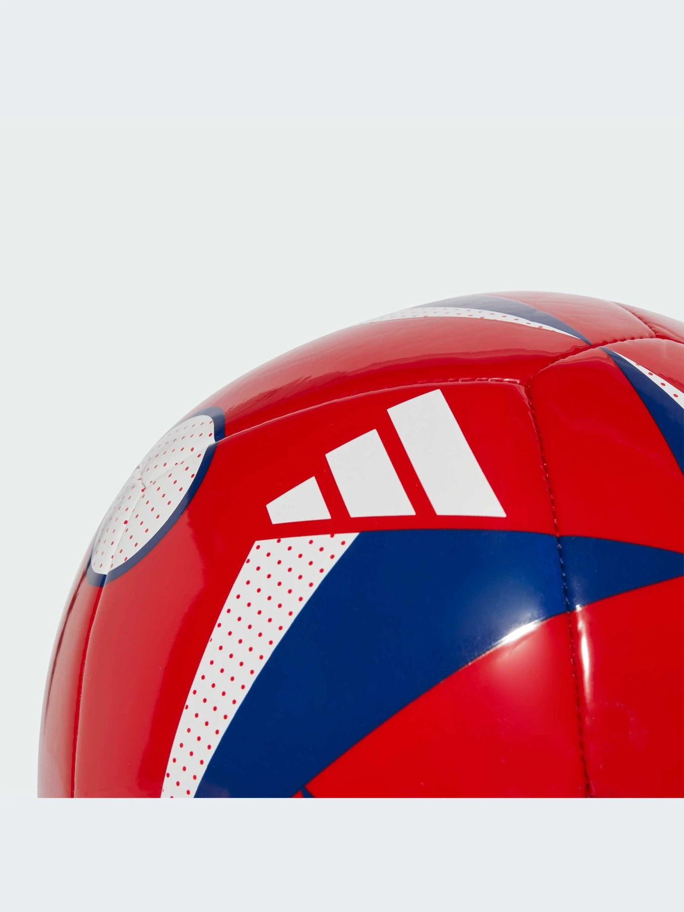 Мячи Adidas модель IX4032 Мячи Adidas модель IX4032 Фото