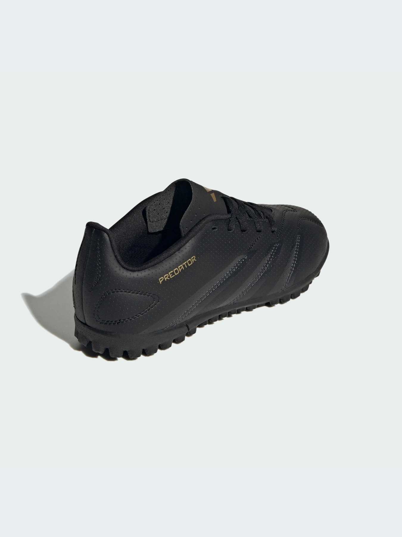 Кросівки Adidas Predator модель IF6419 Кросівки Adidas Predator модель IF6419 Фото