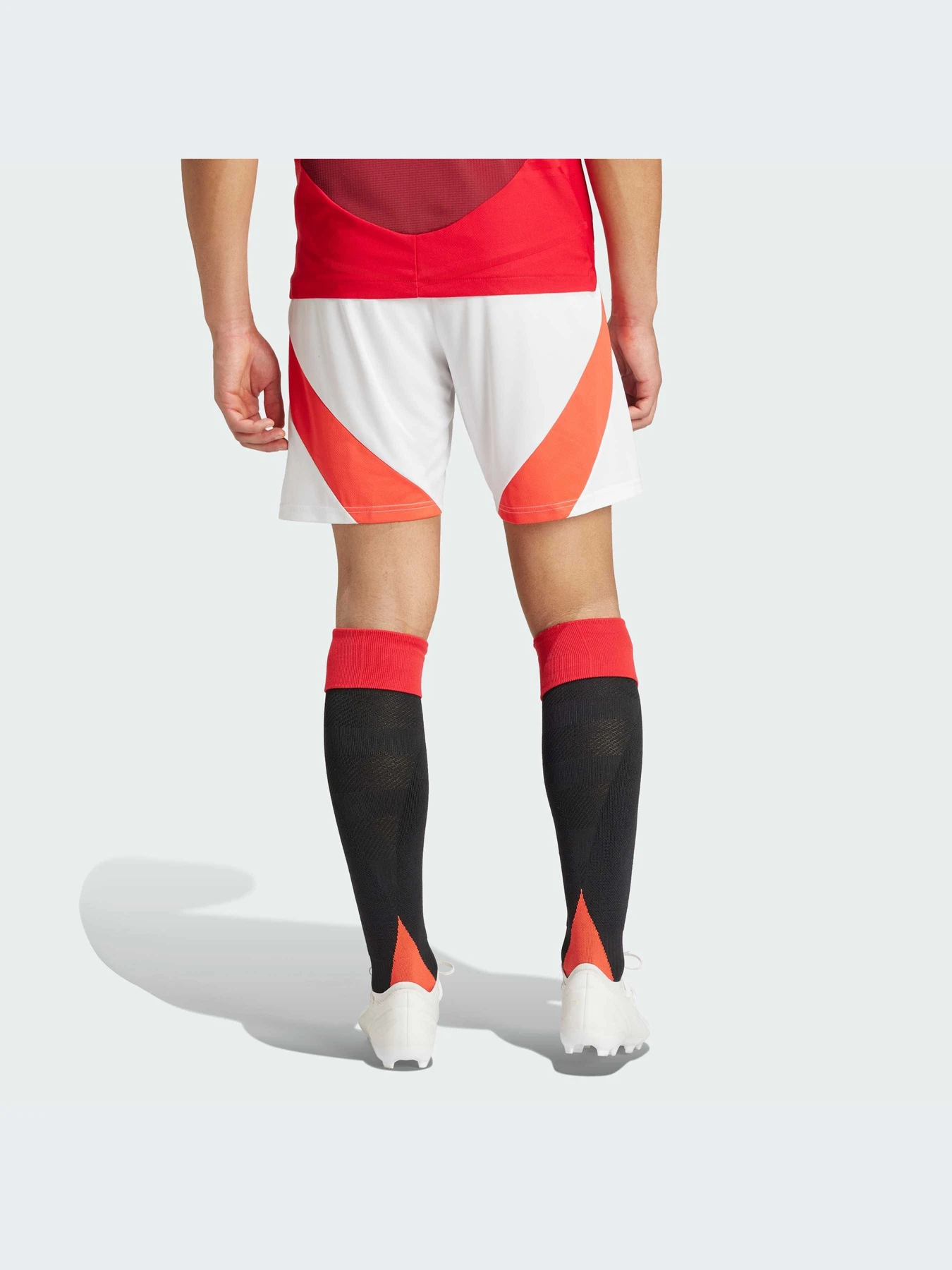Шорты Adidas модель IU1388 Шорты Adidas модель IU1388 Фото