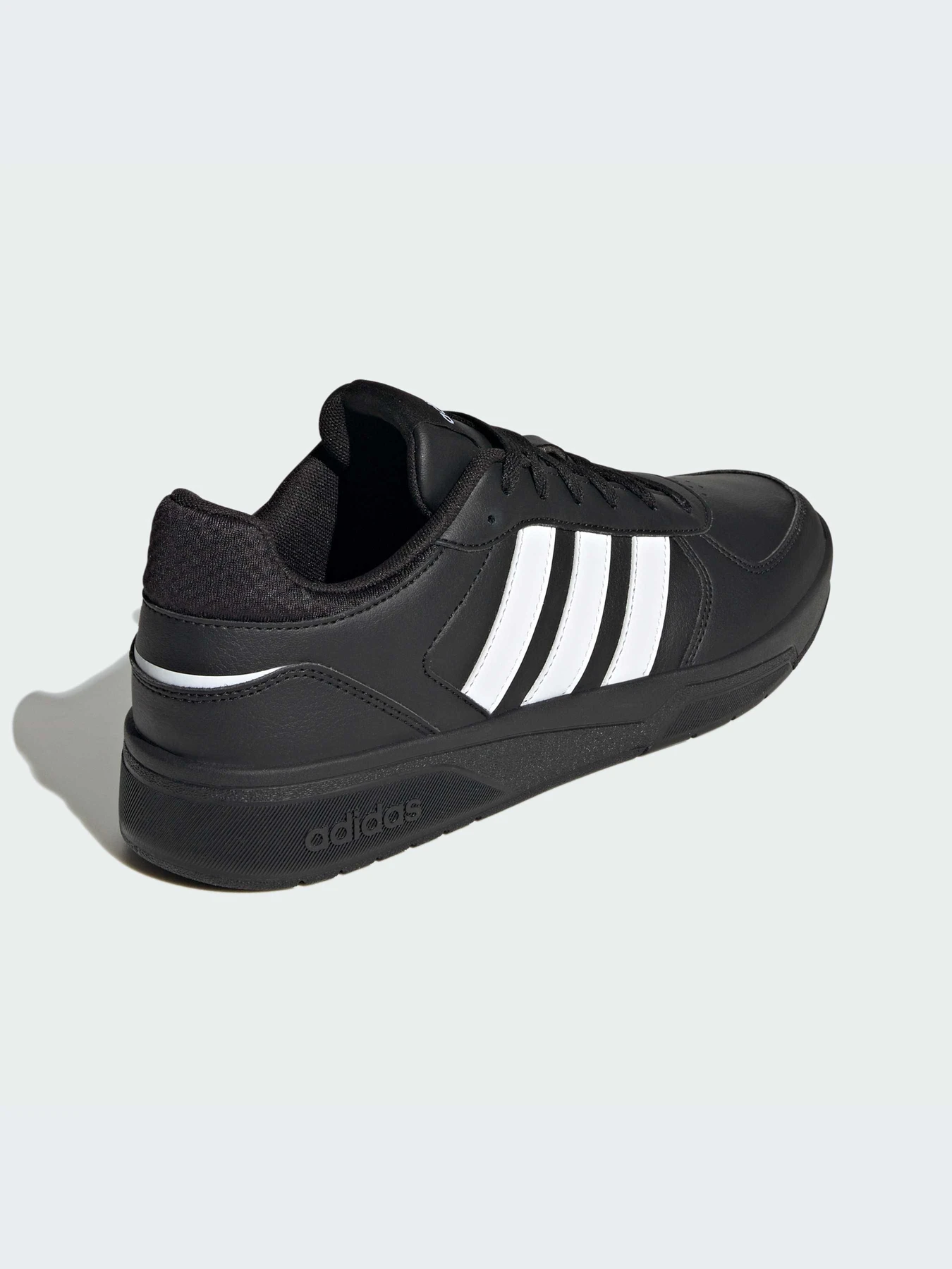 Кроссовки Adidas модель ID9660 Кроссовки Adidas модель ID9660 Фото