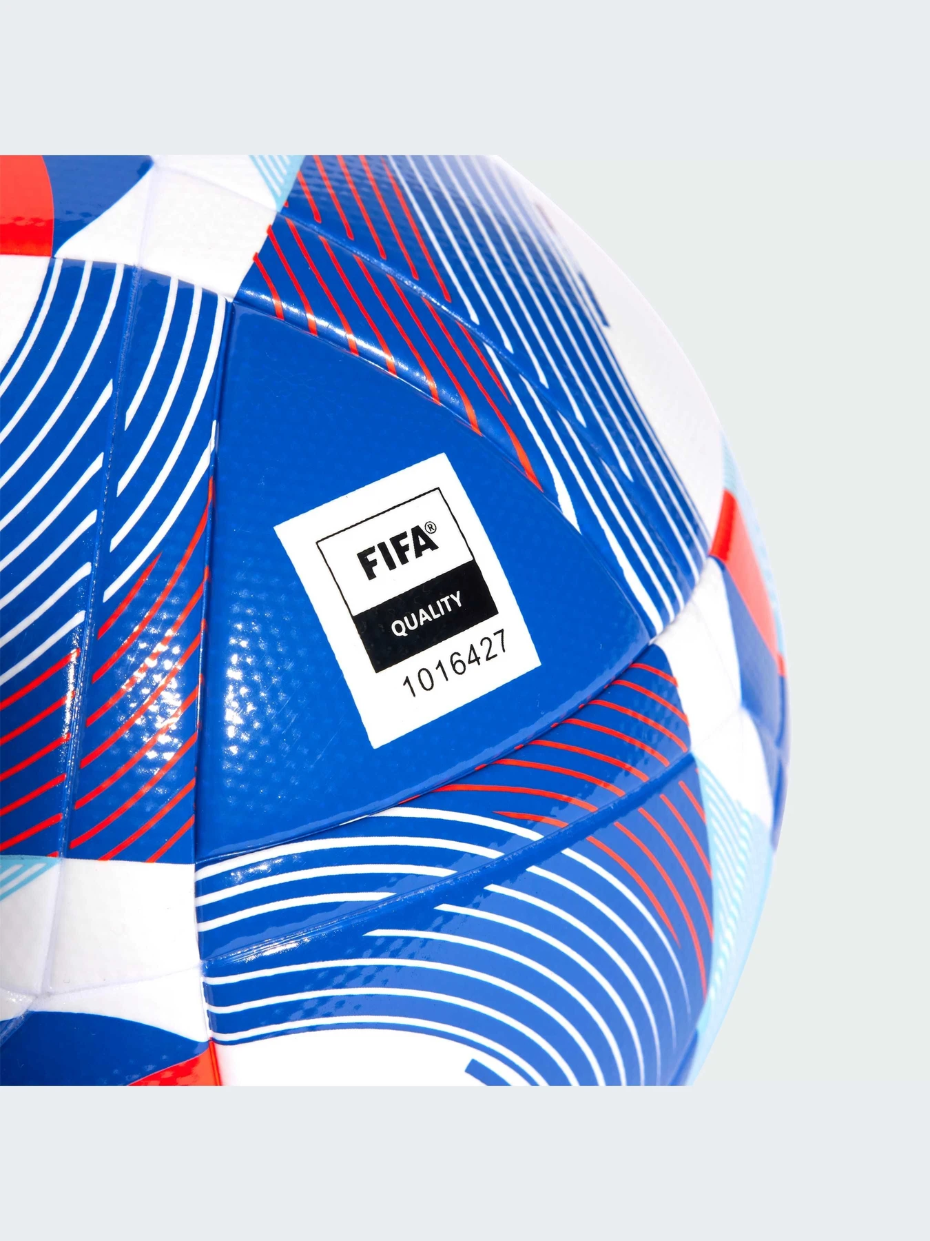 Мячи Adidas модель IW6327 Мячи Adidas модель IW6327 Фото