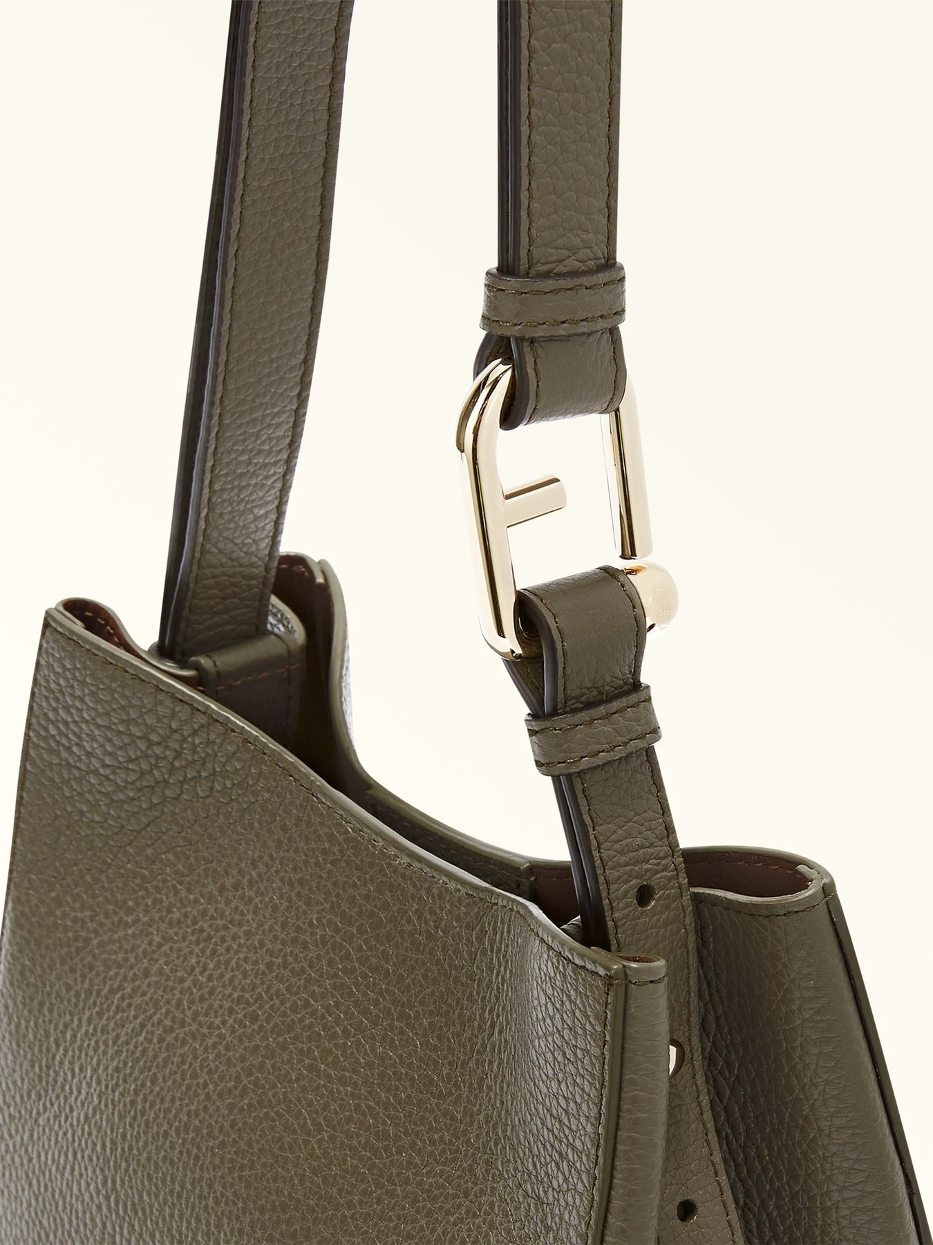 Сумки Furla NUVOLA MINI BUCKET BAG 20 модель WB01373HSF0002810S1007 Фото