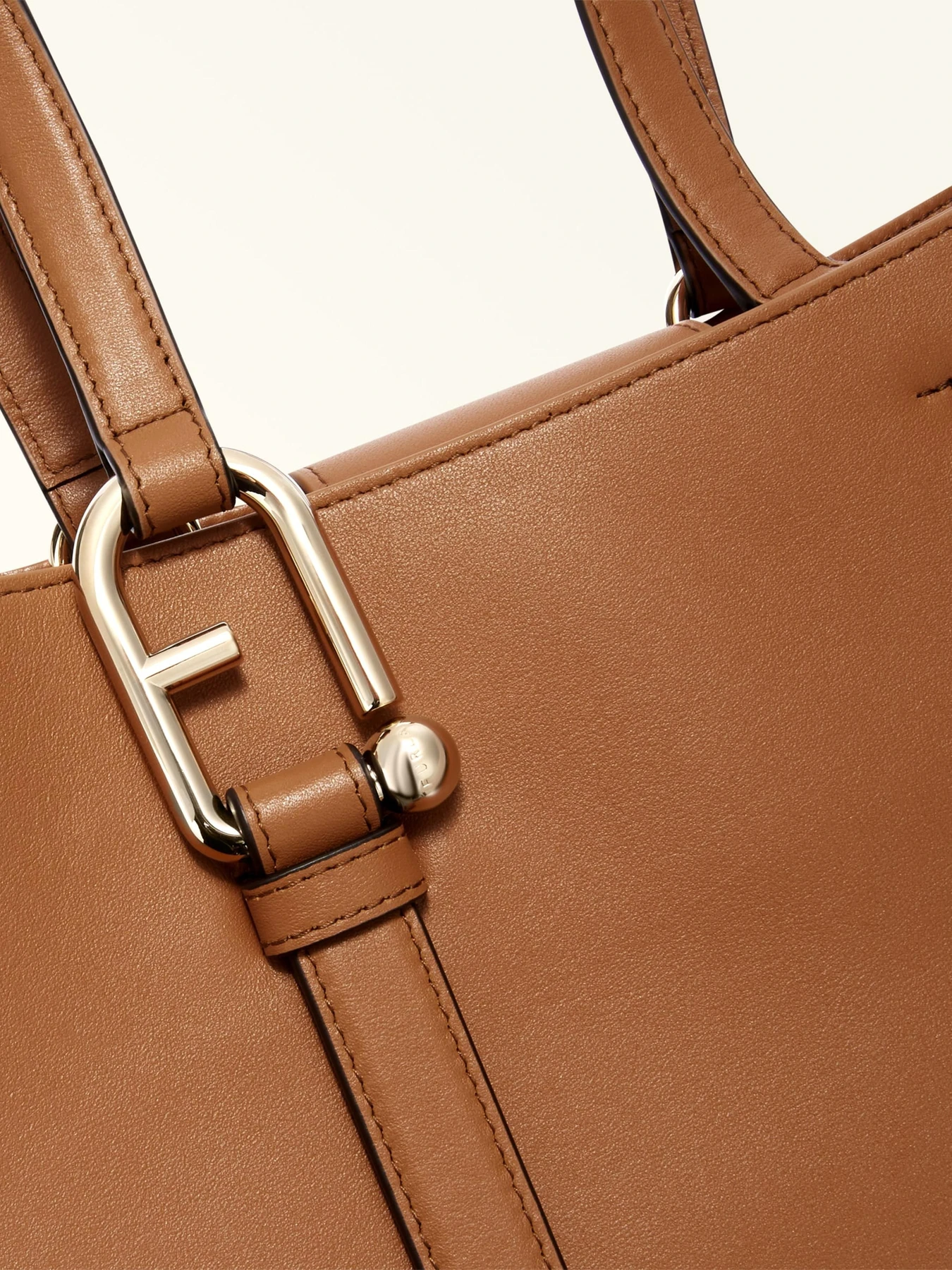 Сумки Furla Nuvola модель WB01371BX2045RY0001007 Сумки Furla Nuvola модель WB01371BX2045RY0001007 Фото