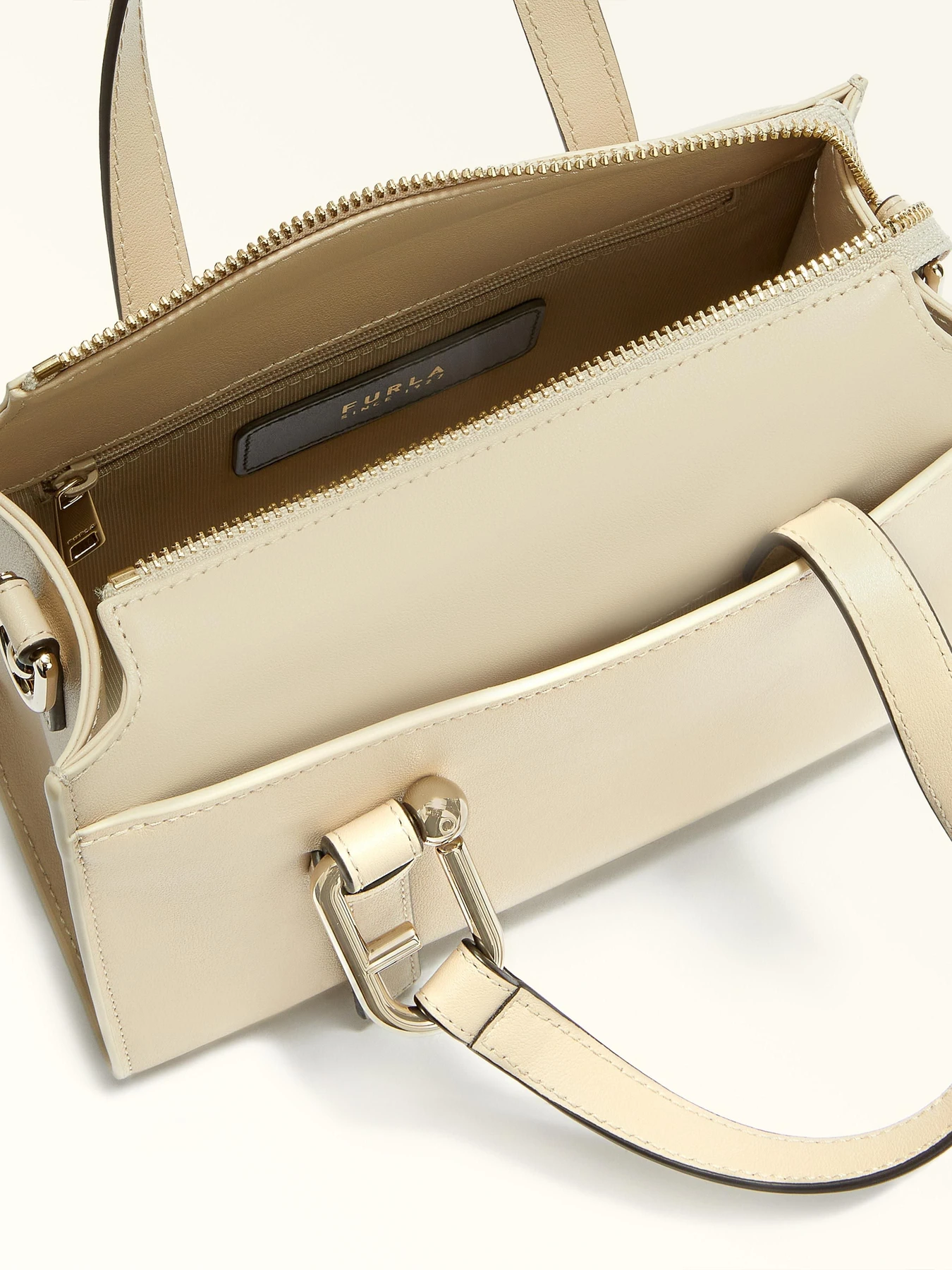 Сумки Furla Nuvola S Boston модель WB01337BX20458E0001007 Фото