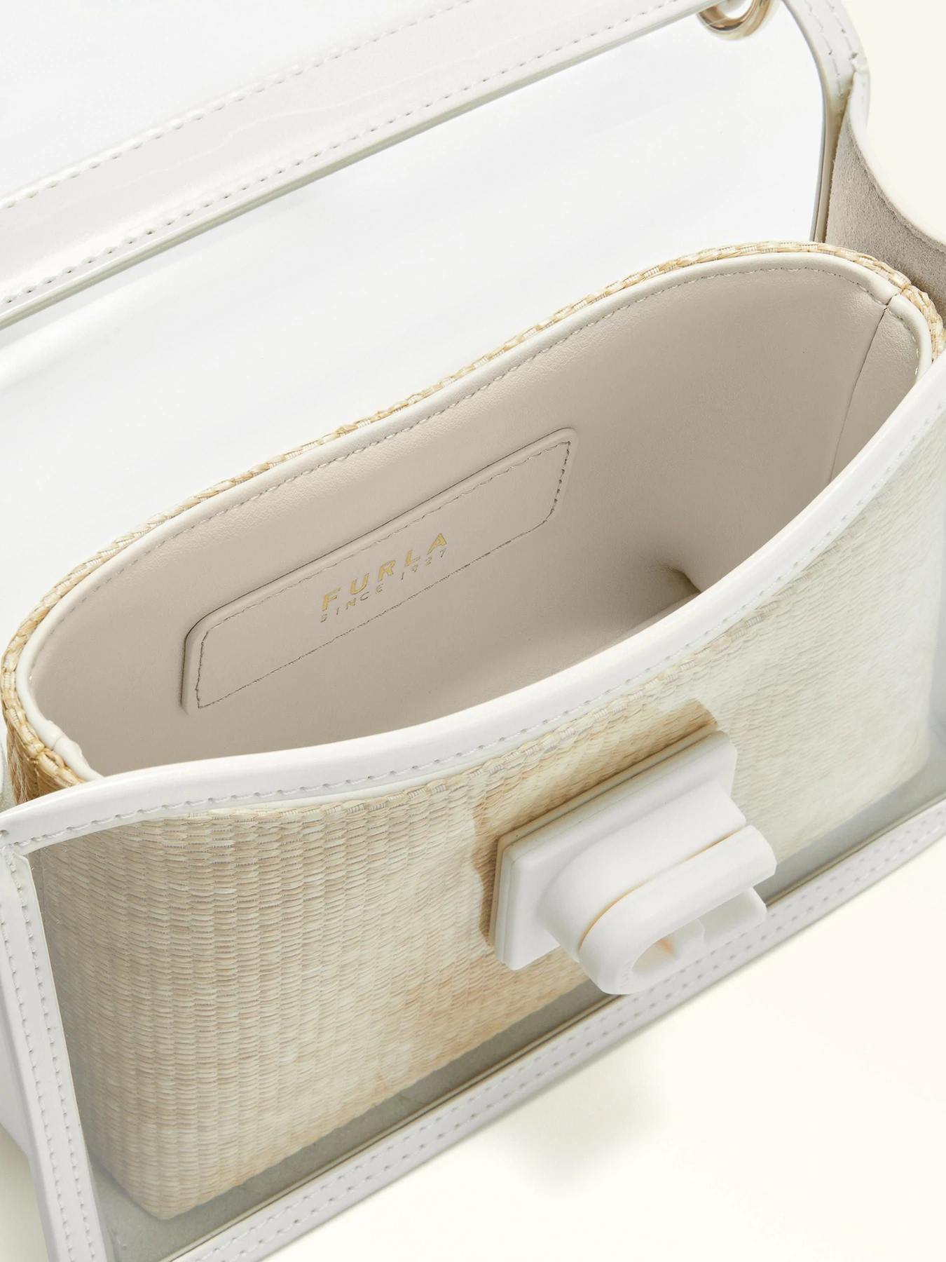 Сумки Furla 1927 MINI SHOULDER BAG 20 модель WB01218BX32263123S9006 Сумки Furla 1927 MINI SHOULDER BAG 20 модель WB01218BX32263123S9006 Фото