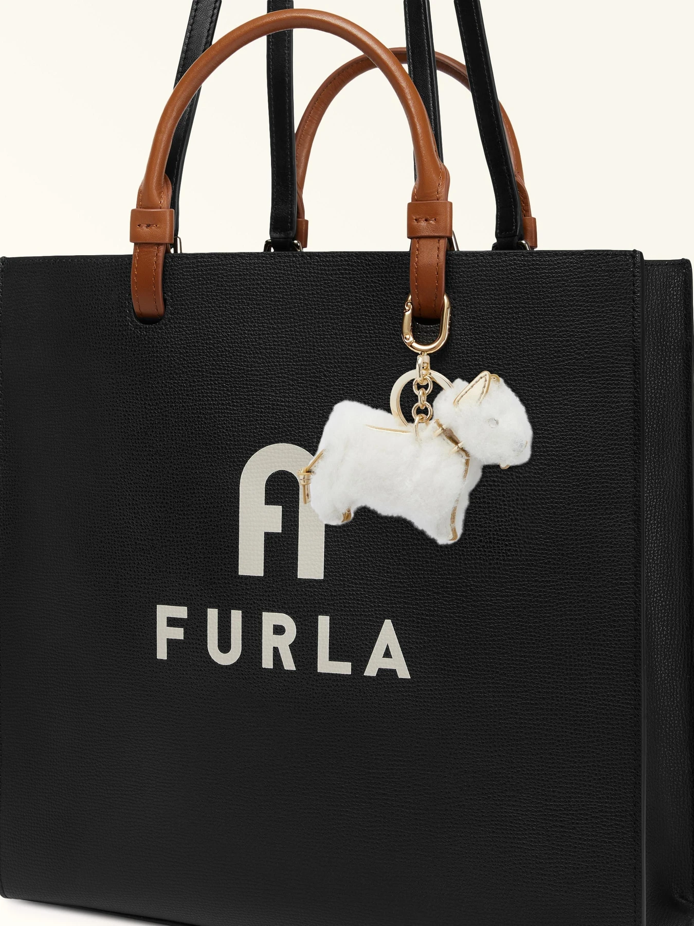 Сумки Furla модель WK00145A.00151704S1007 Сумки Furla модель WK00145A.00151704S1007 Фото