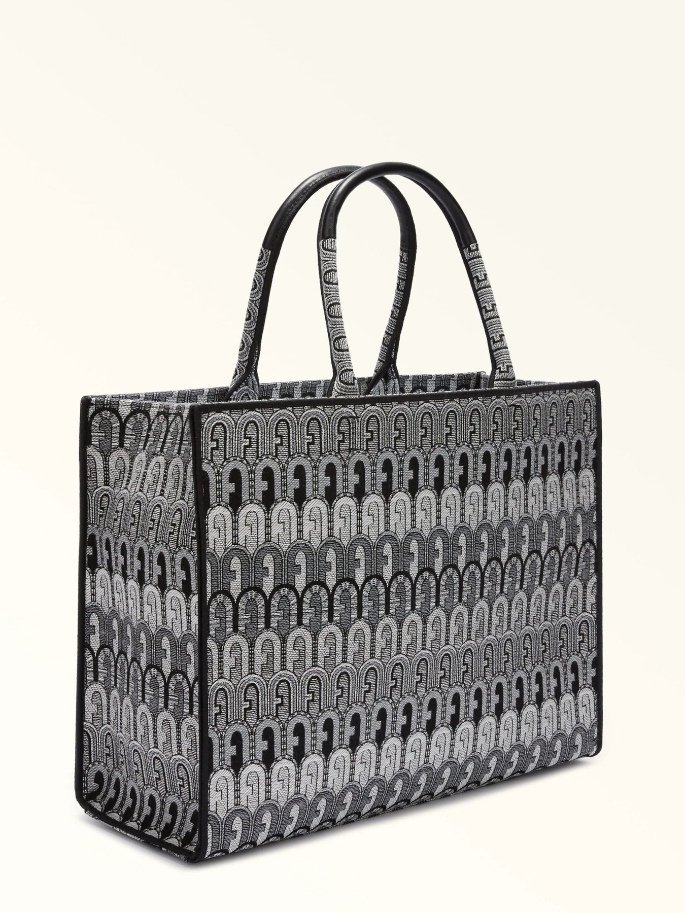 Сумки Furla OPPORTUNITY L TOTE модель WB00255A.0459G10001003 Сумки Furla OPPORTUNITY L TOTE модель WB00255A.0459G10001003 Фото