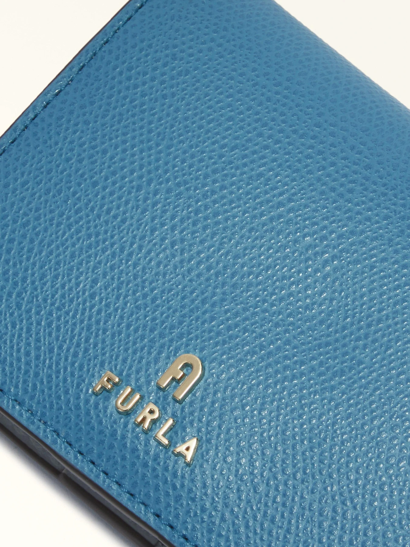 Кошельки Furla CAMELIA S COMPACT WALLET BIFOLD COIN модель WP00304ARE0002292S1007 Кошельки Furla CAMELIA S COMPACT WALLET BIFOLD COIN модель WP00304ARE0002292S1007 Фото