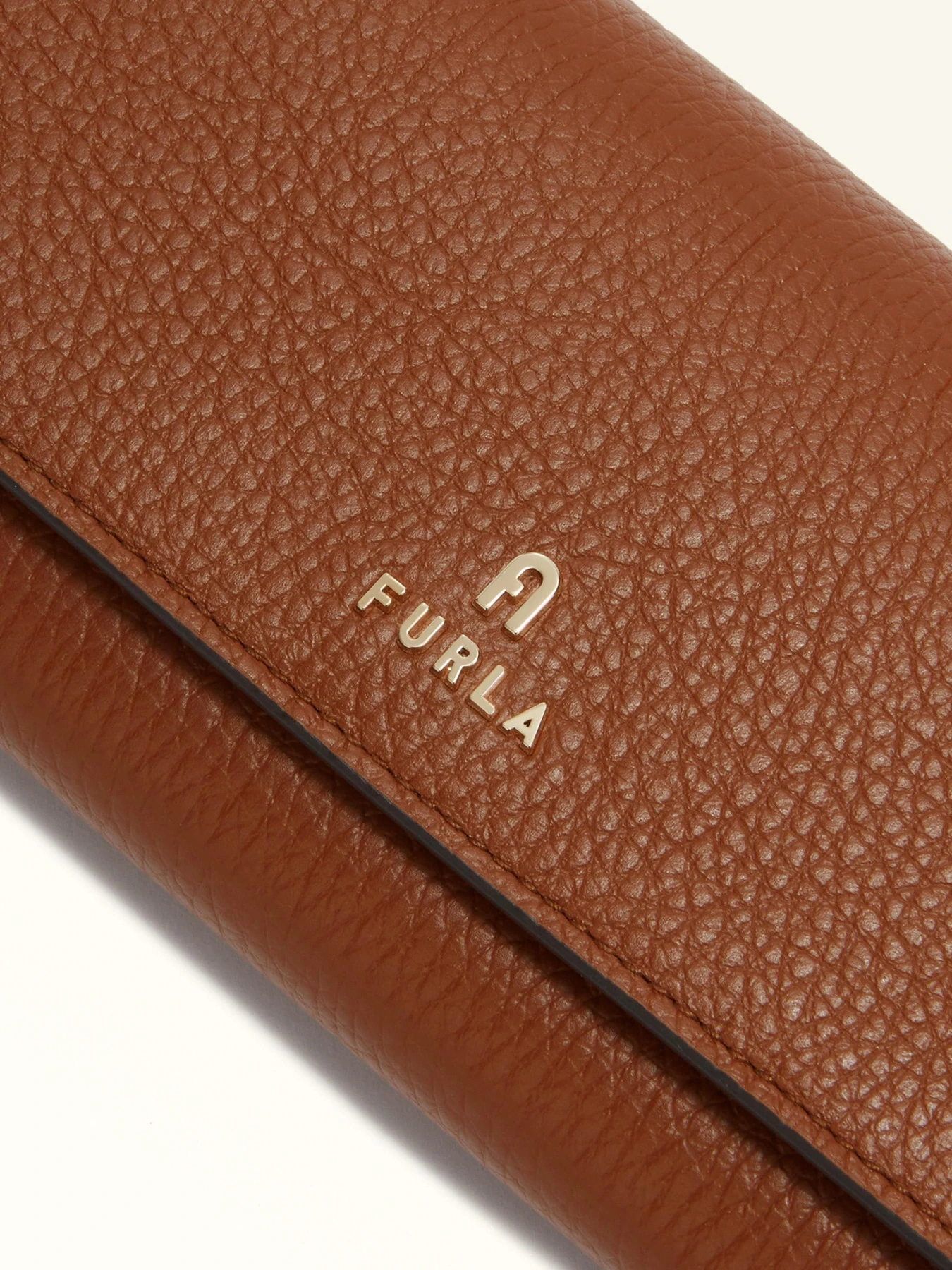 Гаманці Furla CAMELIA CONTINENTAL WALLET модель WP00317HSF00003B001007 Гаманці Furla CAMELIA CONTINENTAL WALLET модель WP00317HSF00003B001007 Фото