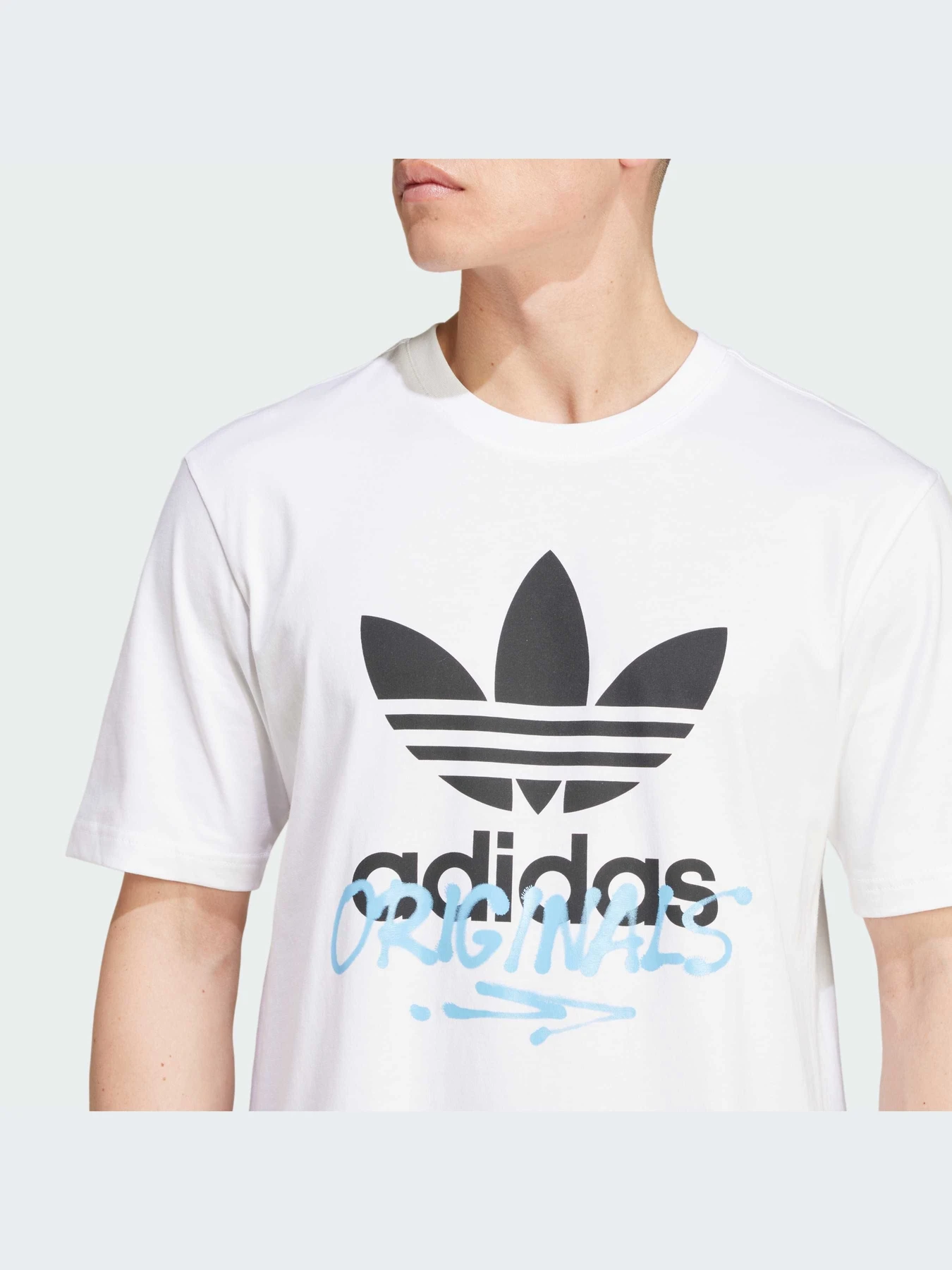 Футболки і поло Adidas Graphics модель IX6750 Футболки і поло Adidas Graphics модель IX6750 Фото