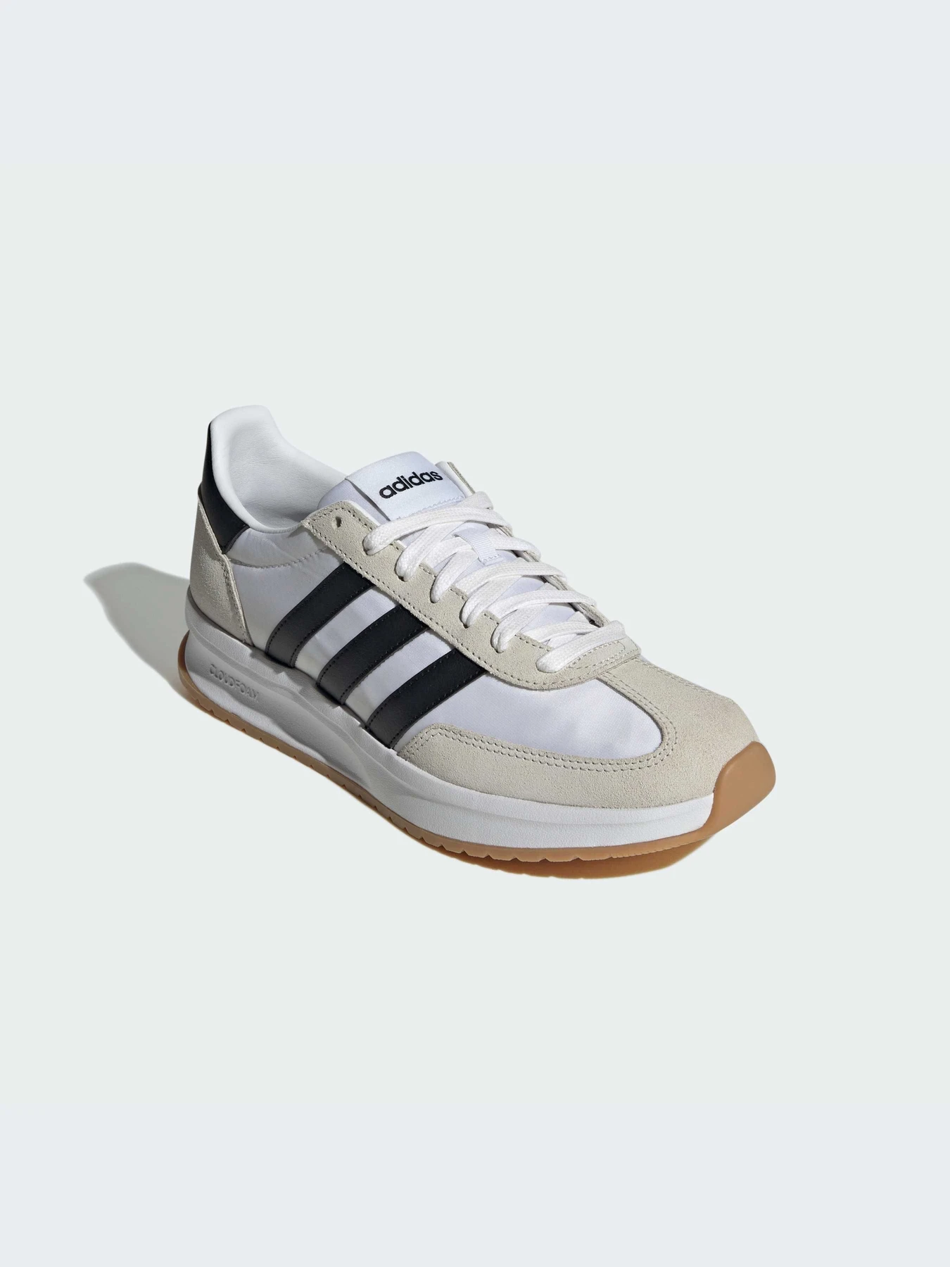 Кроссовки Adidas модель IH8584 Кроссовки Adidas модель IH8584 Фото