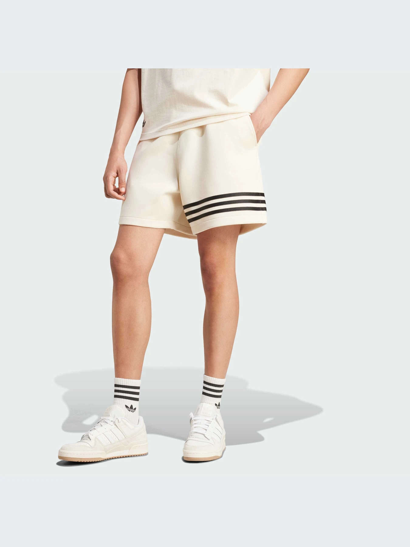 Шорти Adidas Adicolor модель JF9148 Шорти Adidas Adicolor модель JF9148 Фото
