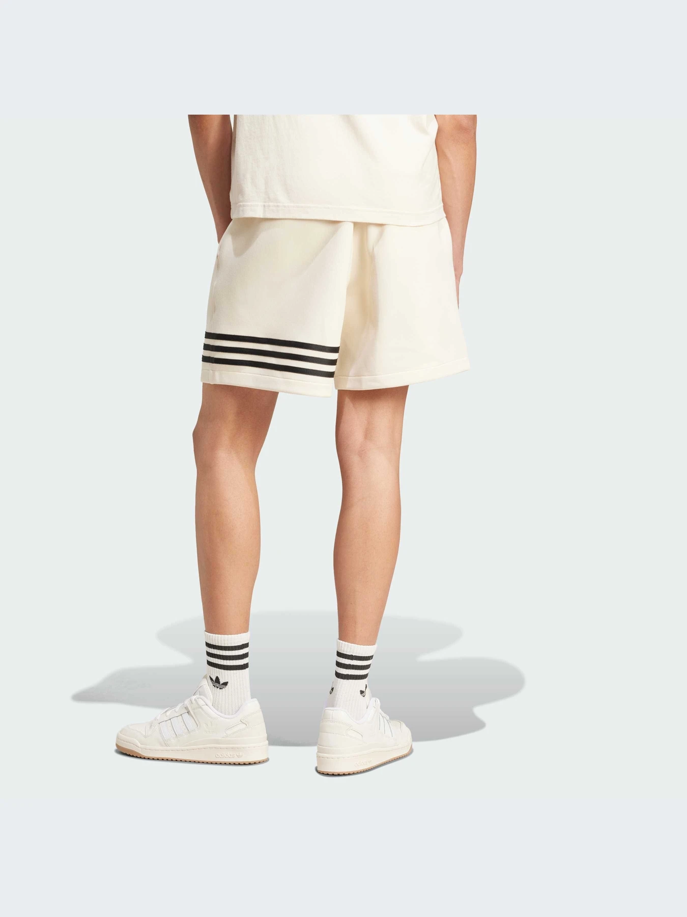 Шорти Adidas Adicolor модель JF9148 Шорти Adidas Adicolor модель JF9148 Фото