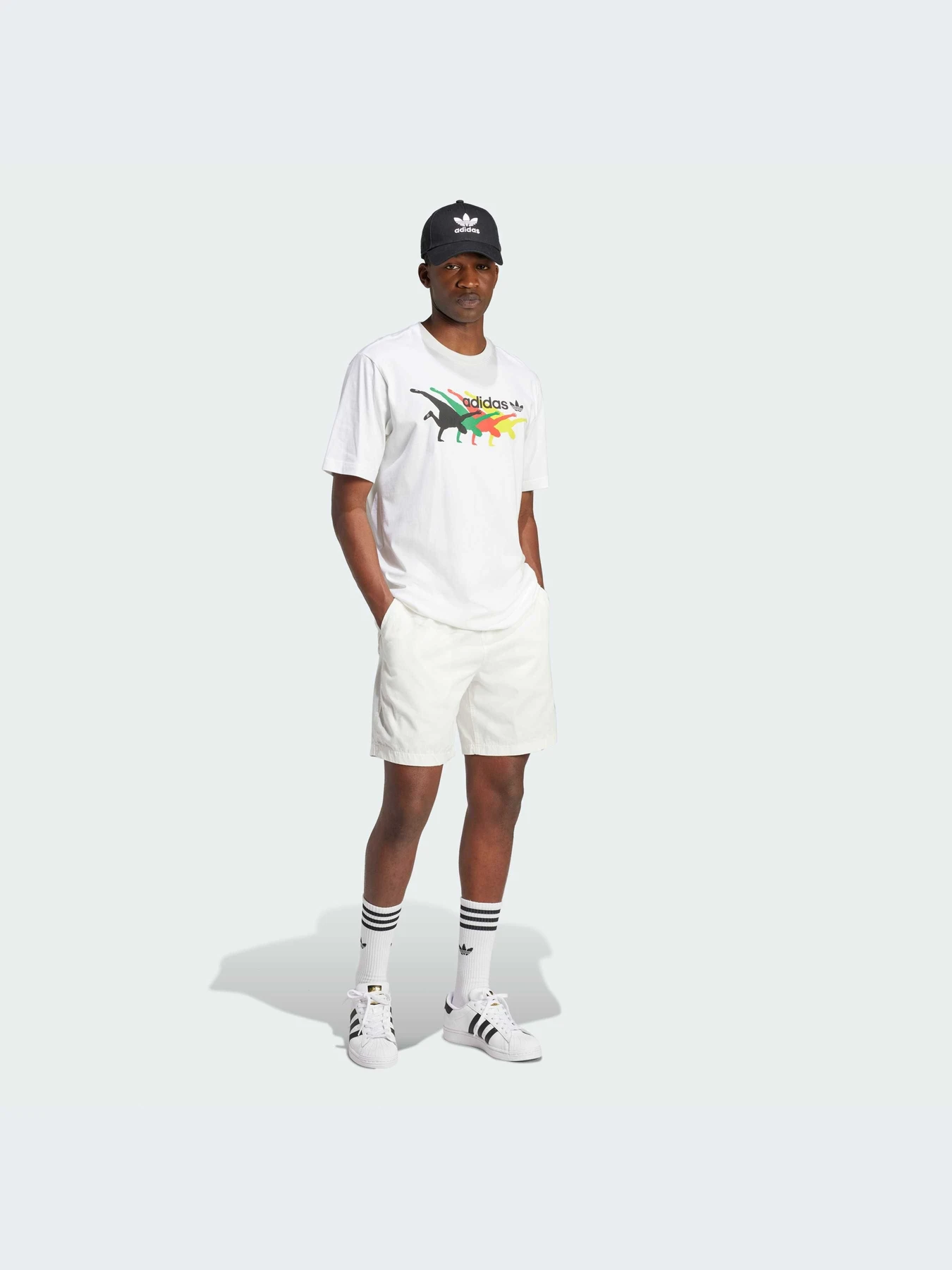 Футболки и поло Adidas Graphics модель IX6718 Футболки и поло Adidas Graphics модель IX6718 Фото