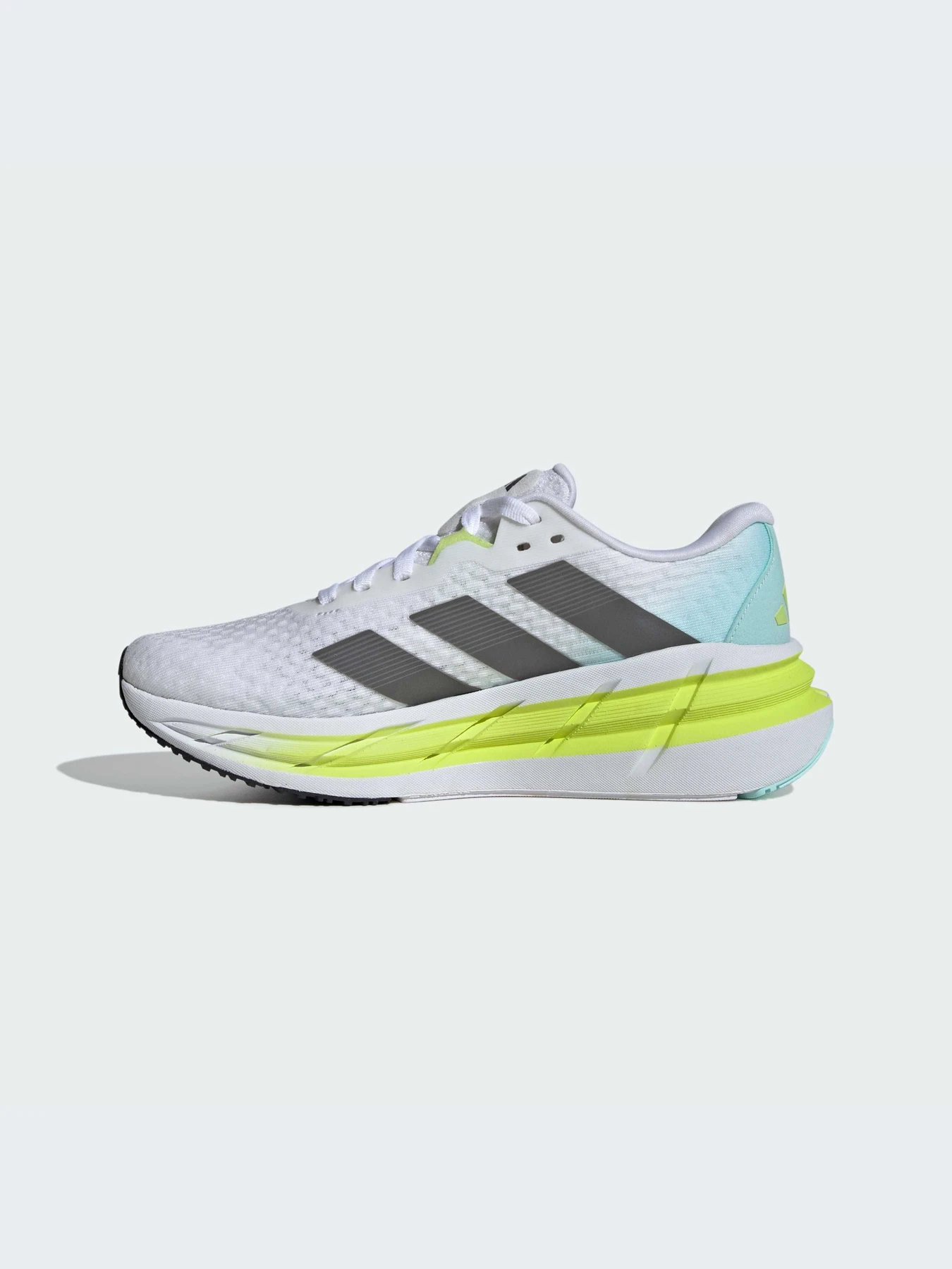 Кроссовки Adidas модель IH7651 Кроссовки Adidas модель IH7651 Фото