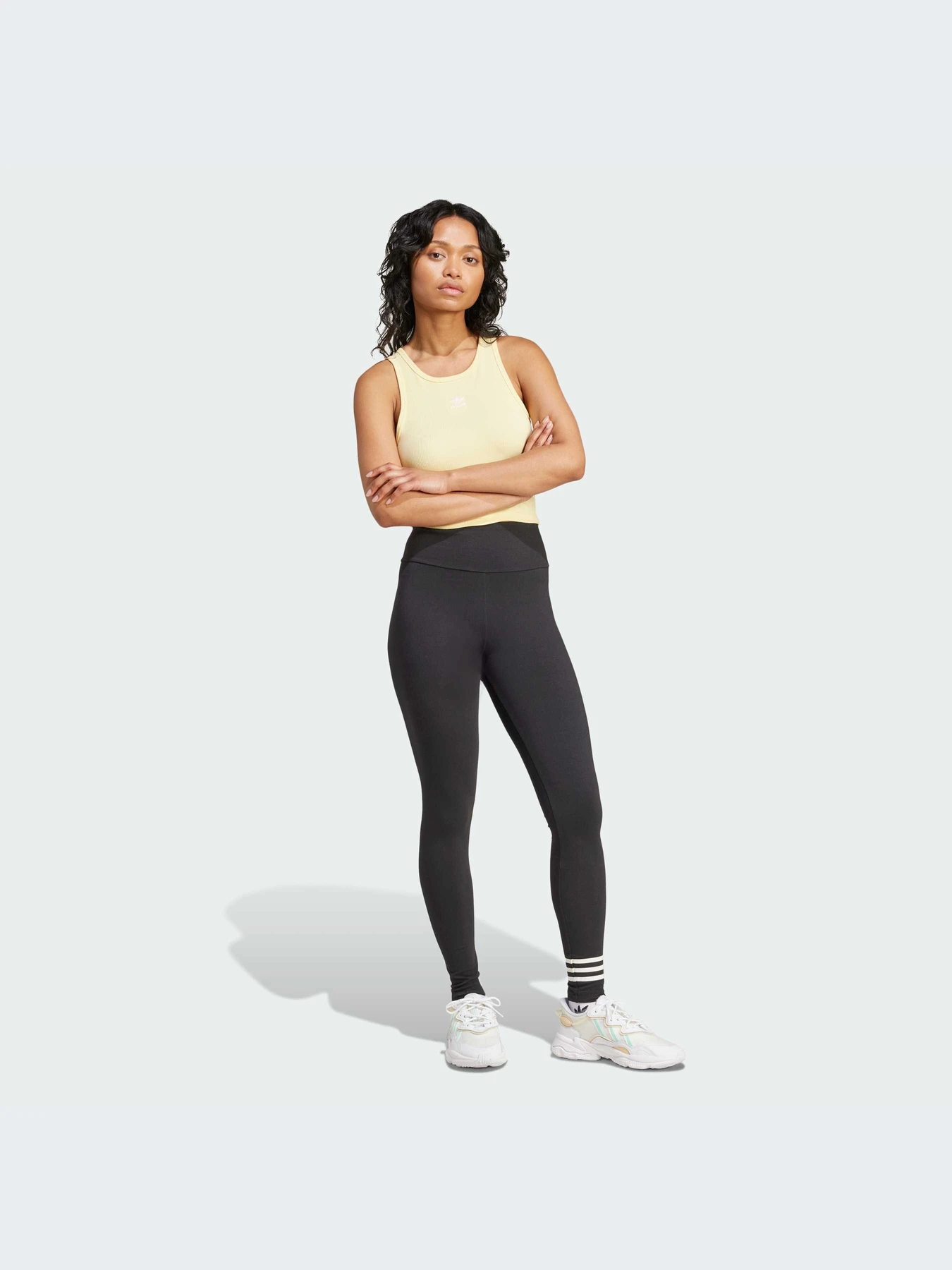 Штани Adidas модель IW5611 Штани Adidas модель IW5611 Фото