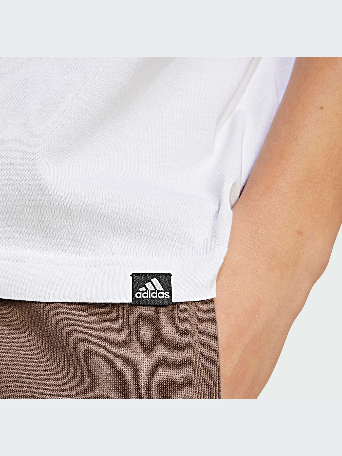 Футболки і поло Adidas модель IY0727 Футболки і поло Adidas модель IY0727 Фото