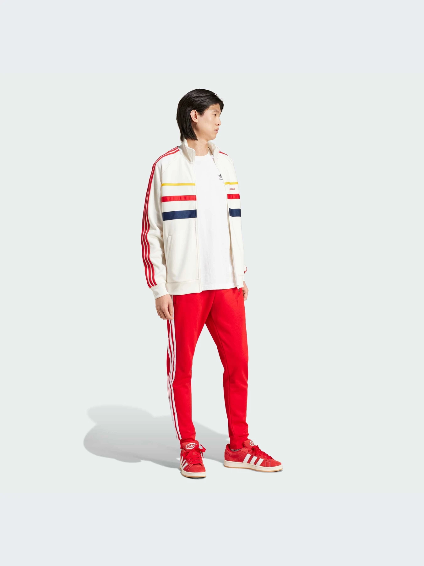 Худи и свитшоты Adidas модель IW3233 Худи и свитшоты Adidas модель IW3233 Фото