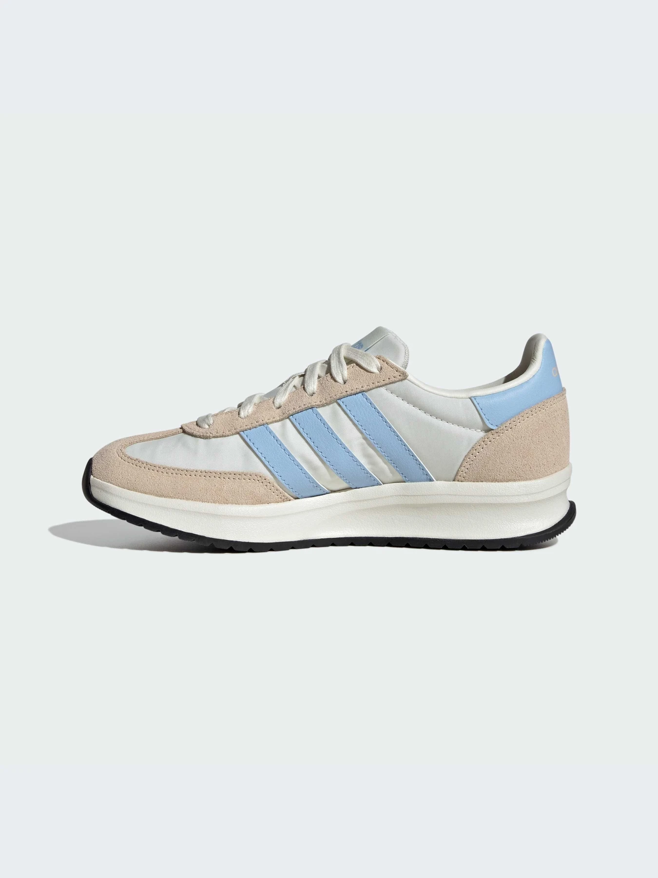 Кросівки Adidas модель IH8602 Кросівки Adidas модель IH8602 Фото