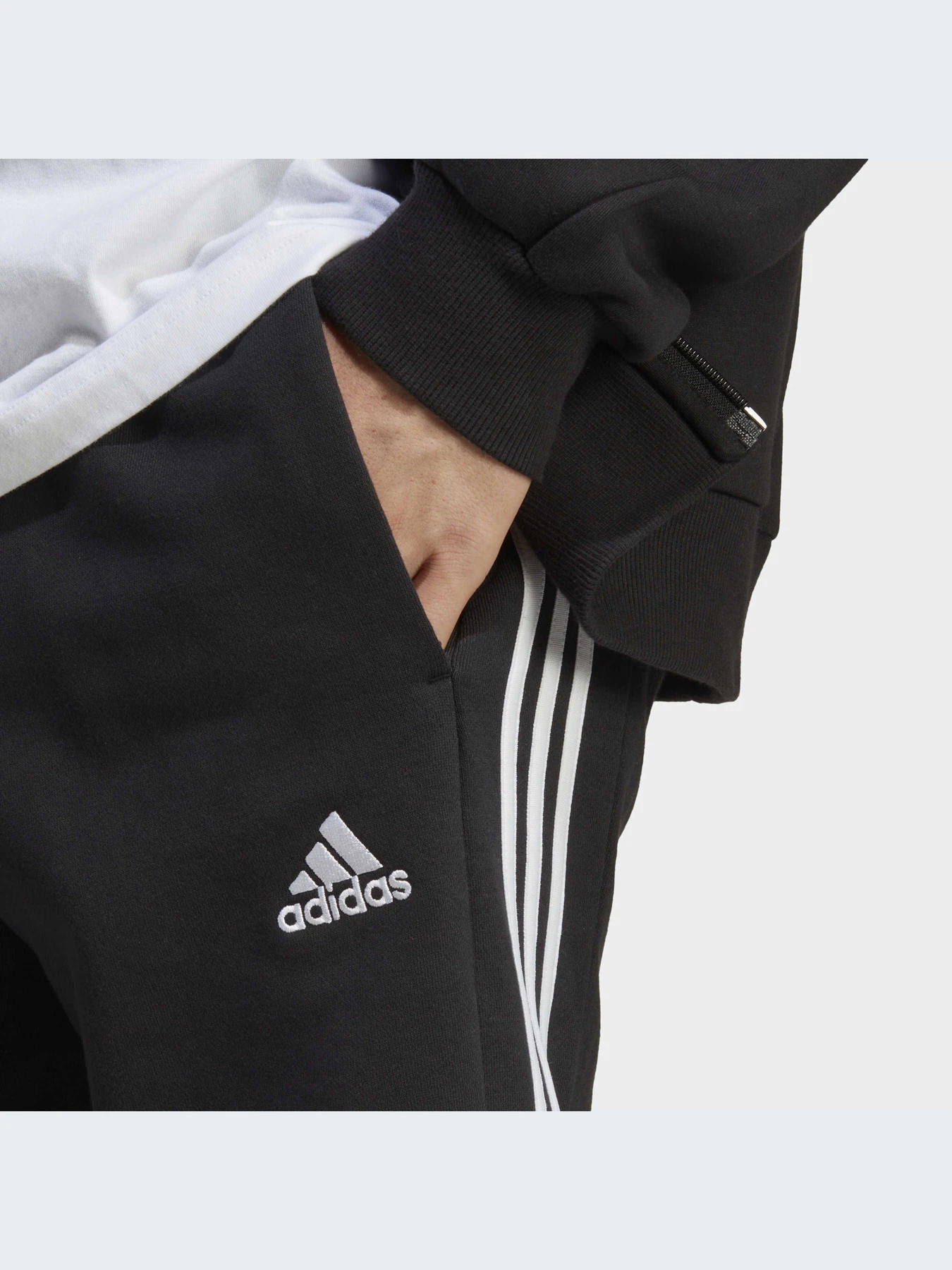 Шорты Adidas модель IC9435 Шорты Adidas модель IC9435 Фото