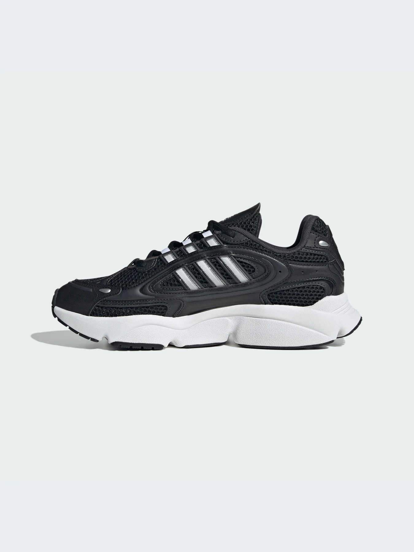 Кросівки Adidas Ozweego модель IF9593 Кросівки Adidas Ozweego модель IF9593 Фото