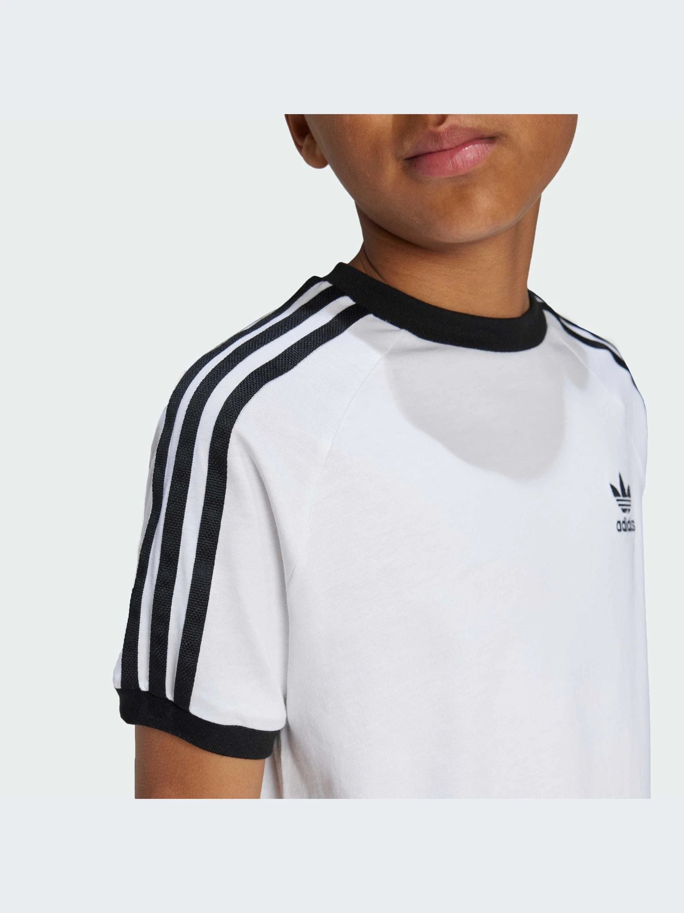Футболки і поло Adidas Adicolor модель JE0515 Фото
