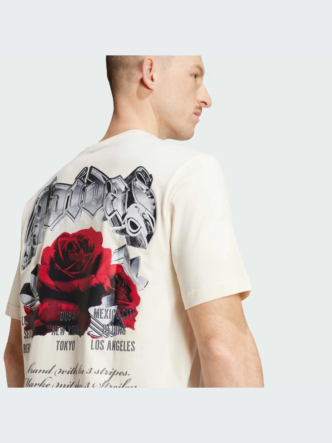 Футболки і поло Adidas Graphics модель IZ2590 Футболки і поло Adidas Graphics модель IZ2590 Фото