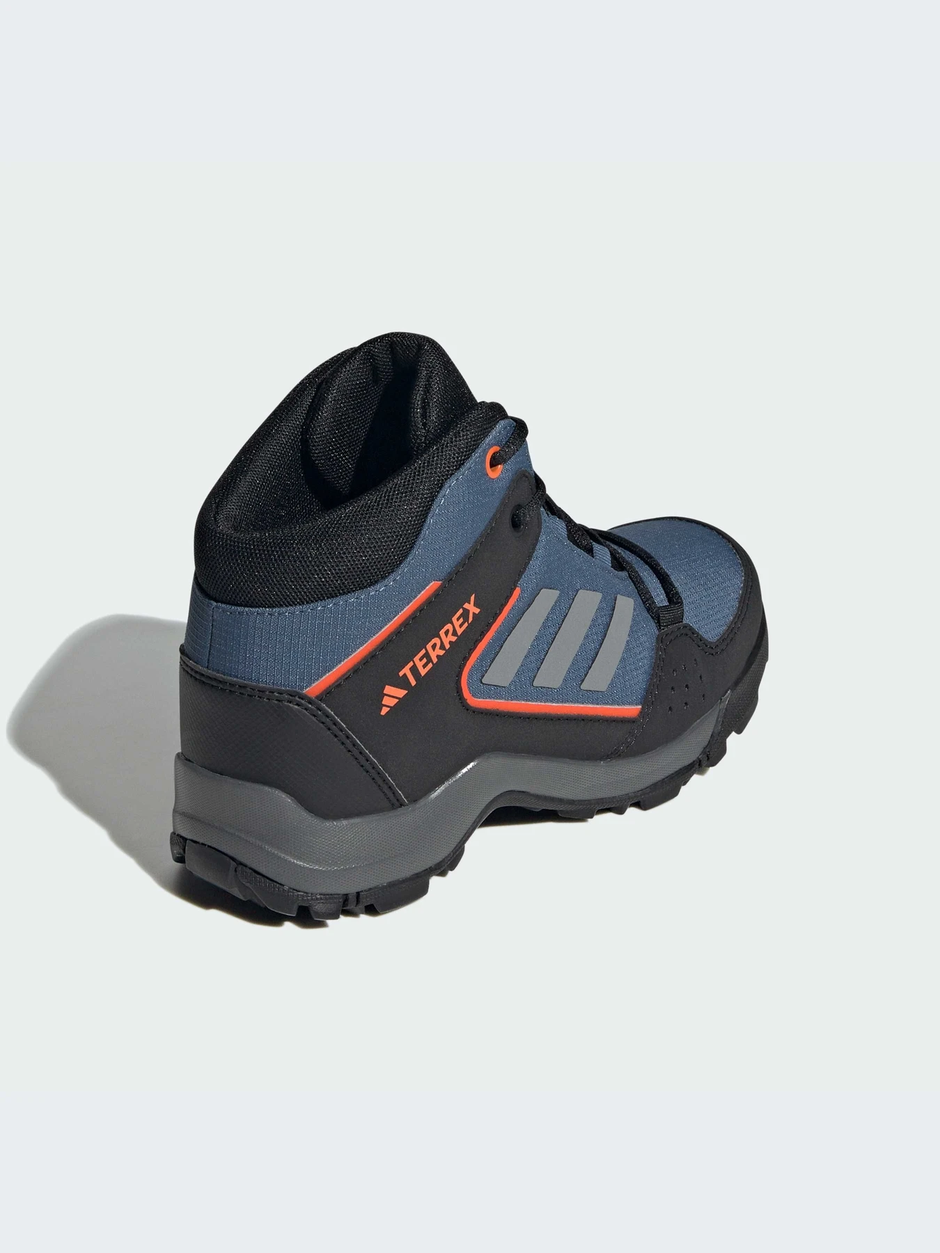 Черевики та чоботи Adidas модель IF5700 Фото