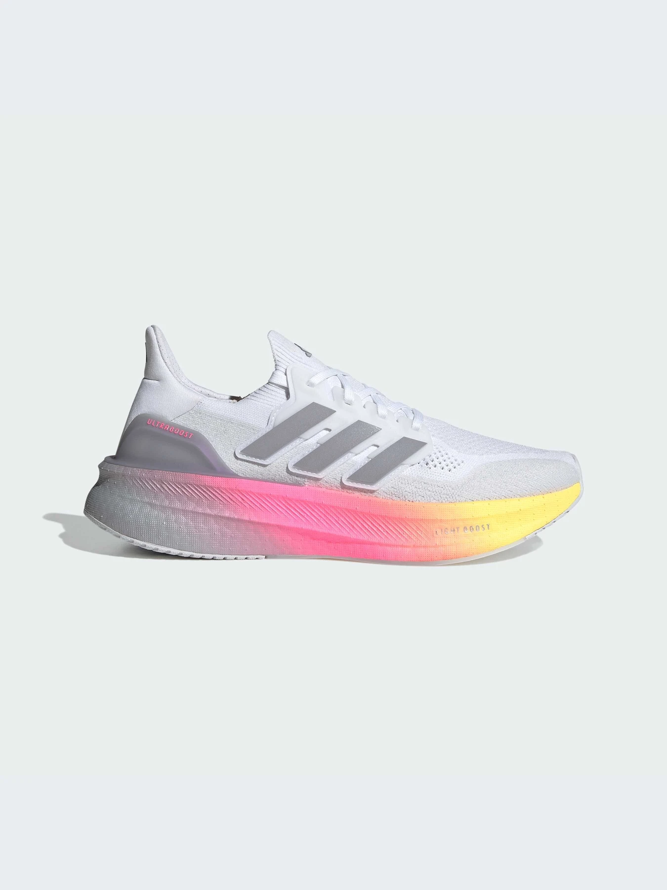 Кроссовки Adidas Ultraboost модель ID8810 Кроссовки Adidas Ultraboost модель ID8810 Фото