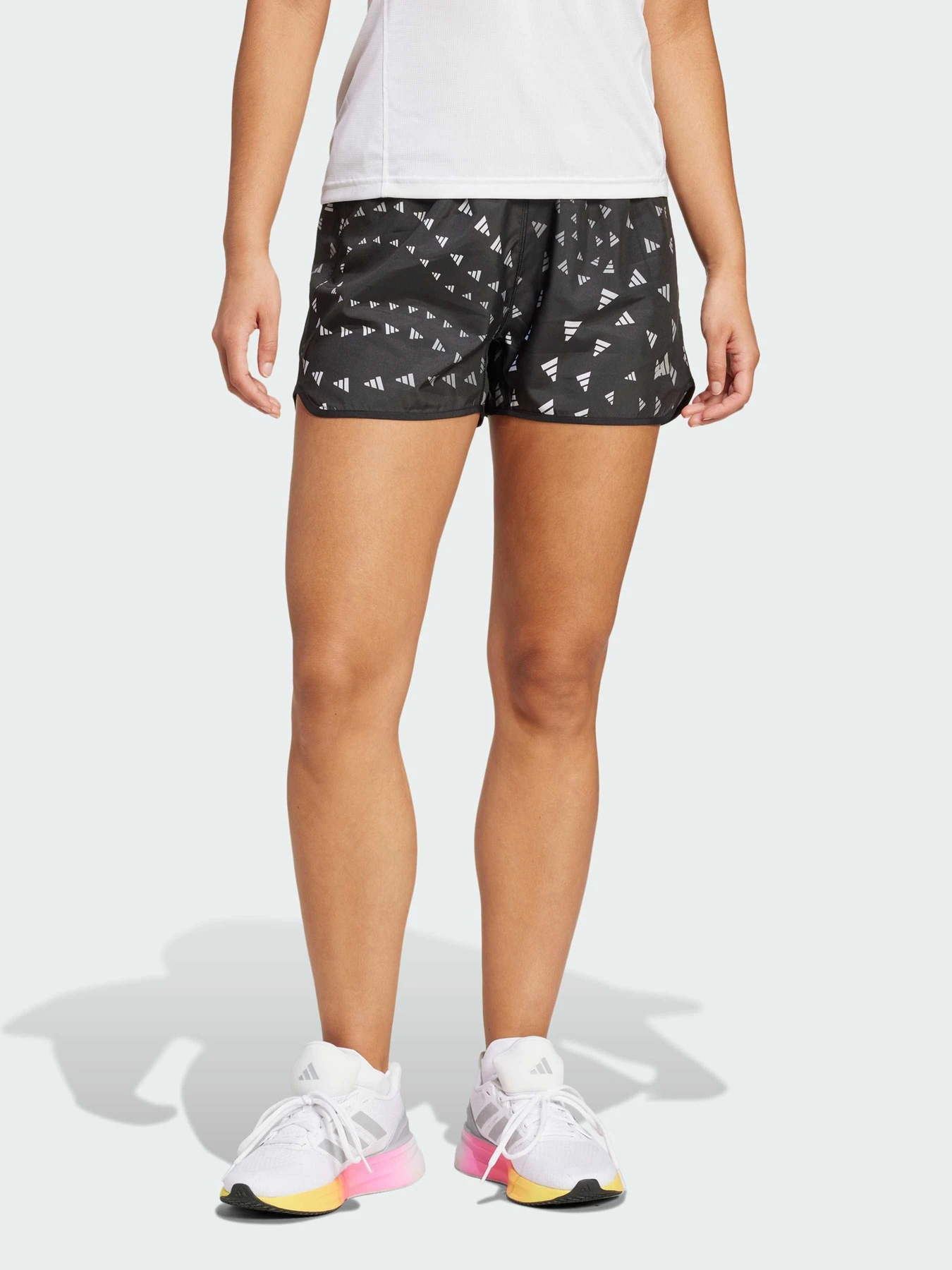 Шорты Adidas модель IT3479 Шорты Adidas модель IT3479 Фото