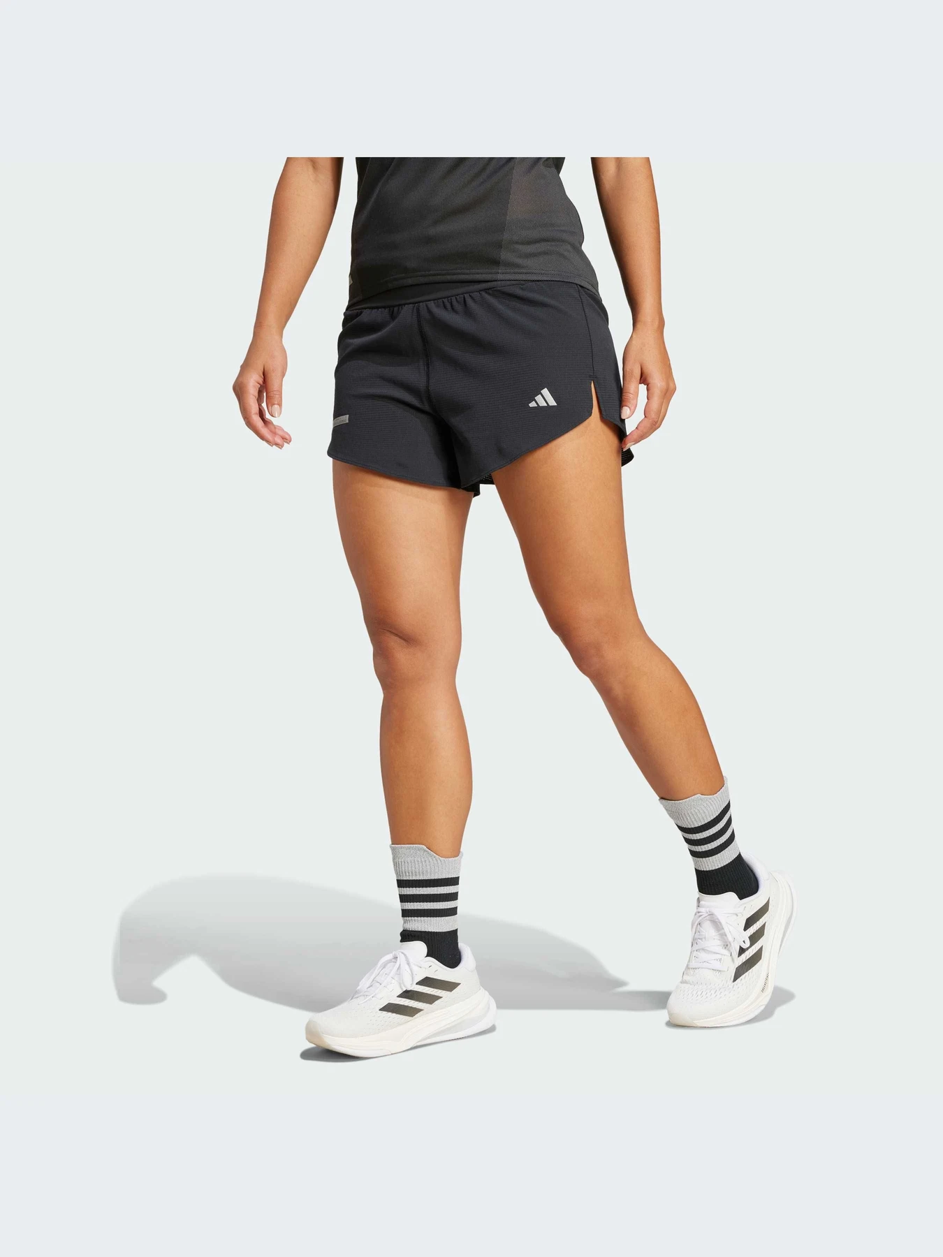 Шорты Adidas модель IT3449 Шорты Adidas модель IT3449 Фото