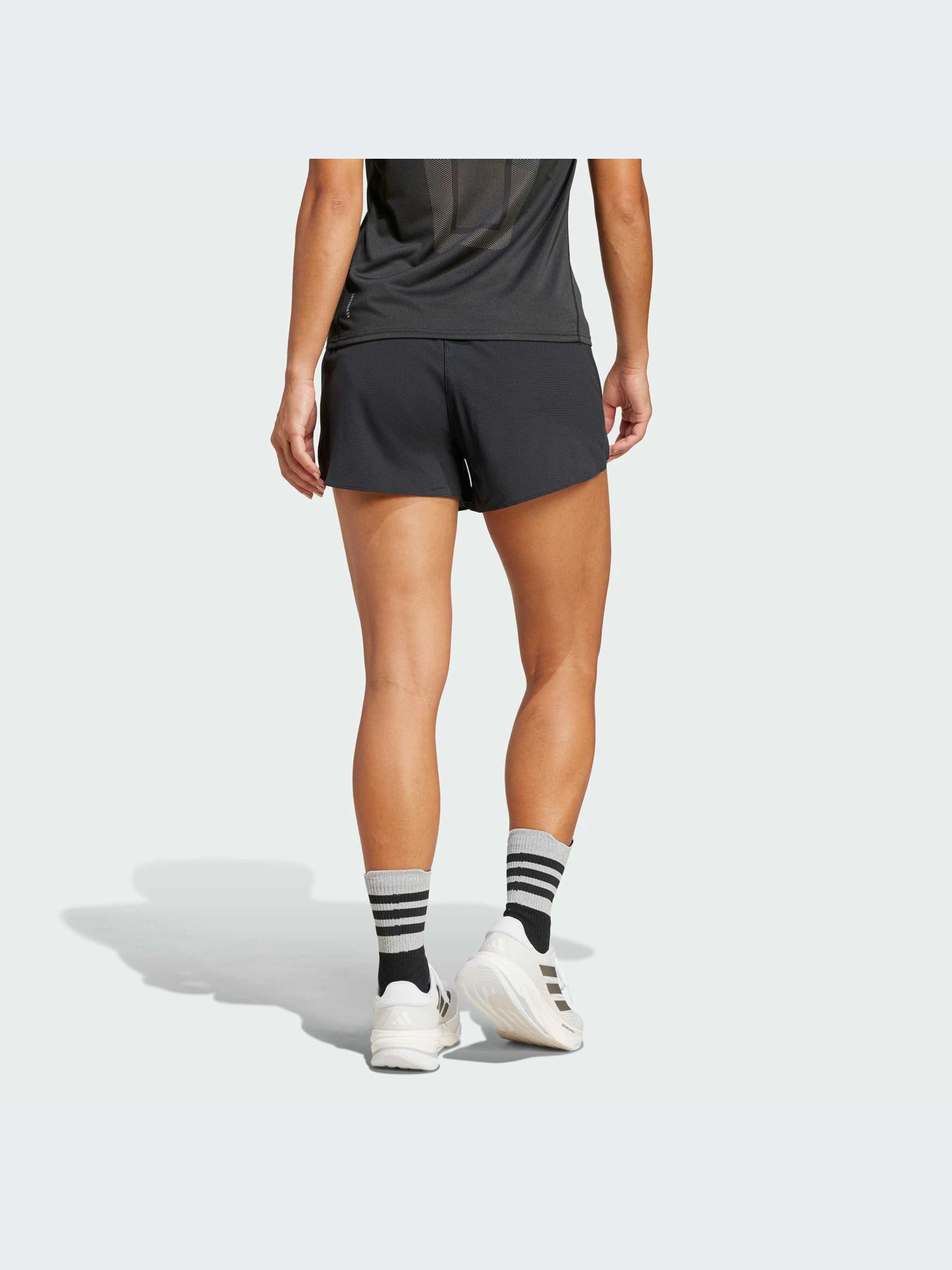 Шорты Adidas модель IT3449 Шорты Adidas модель IT3449 Фото