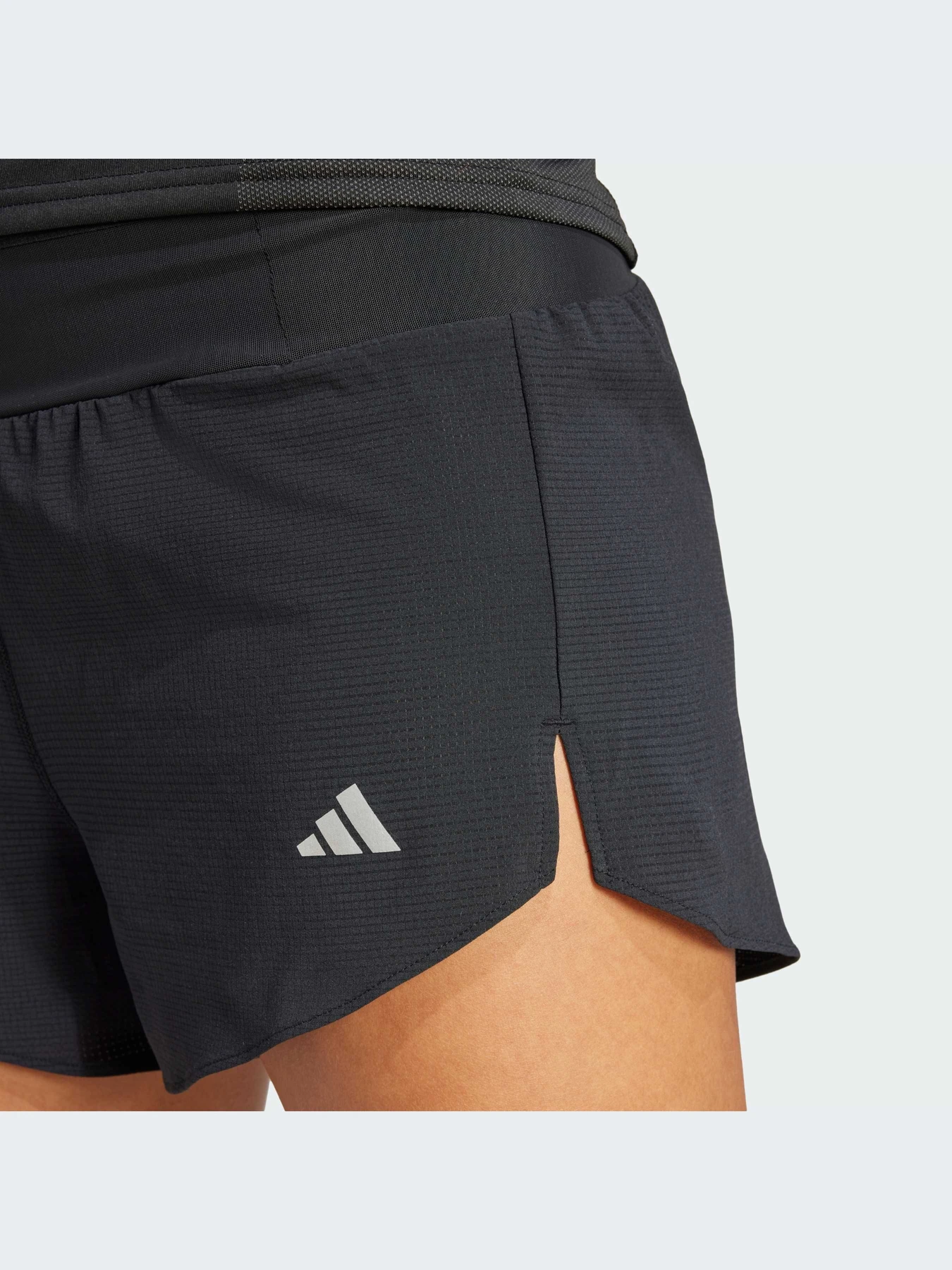 Шорты Adidas модель IT3449 Шорты Adidas модель IT3449 Фото