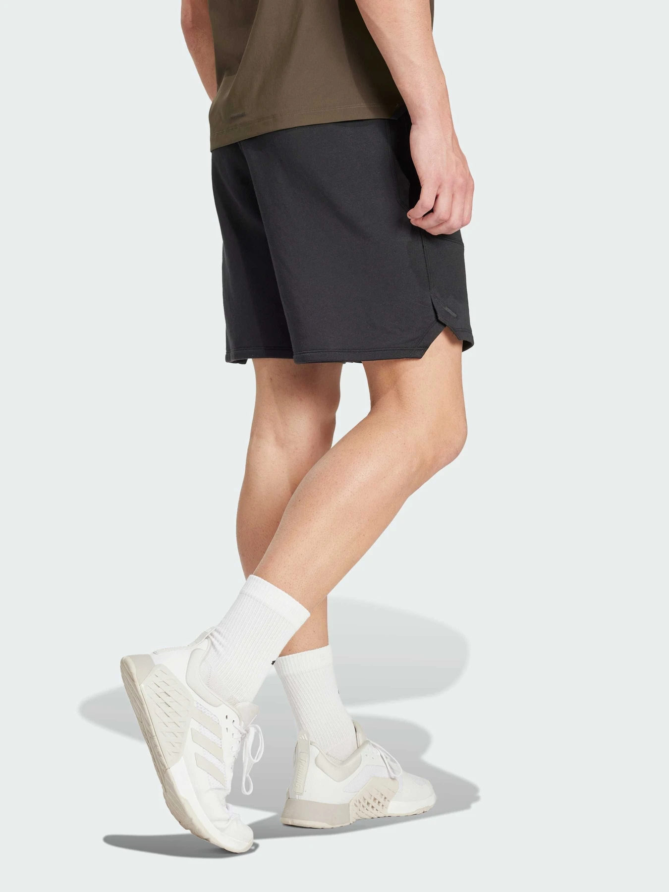 Шорты Adidas модель IX9113 Шорты Adidas модель IX9113 Фото