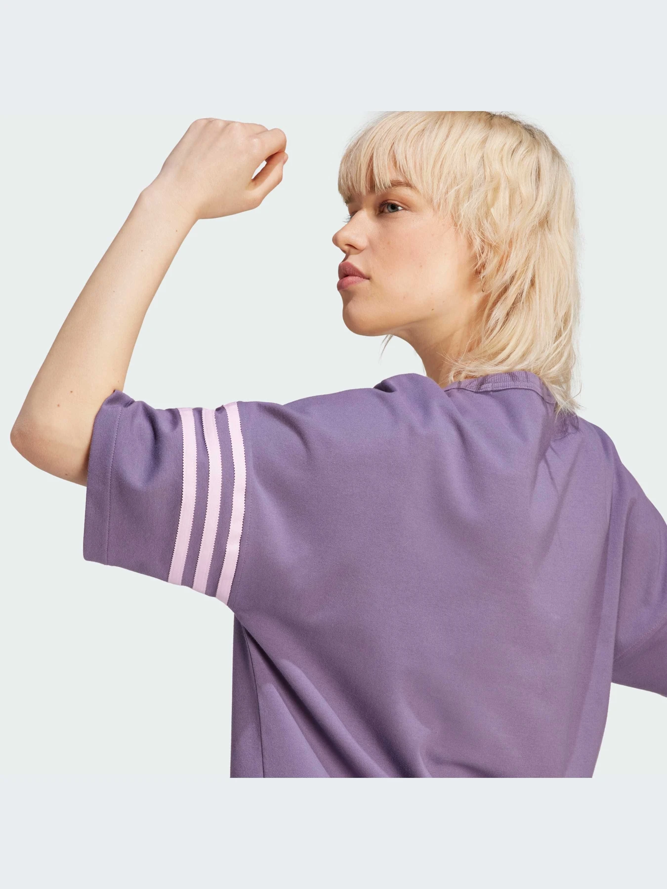 Платья Adidas Adicolor модель IP6511 Платья Adidas Adicolor модель IP6511 Фото
