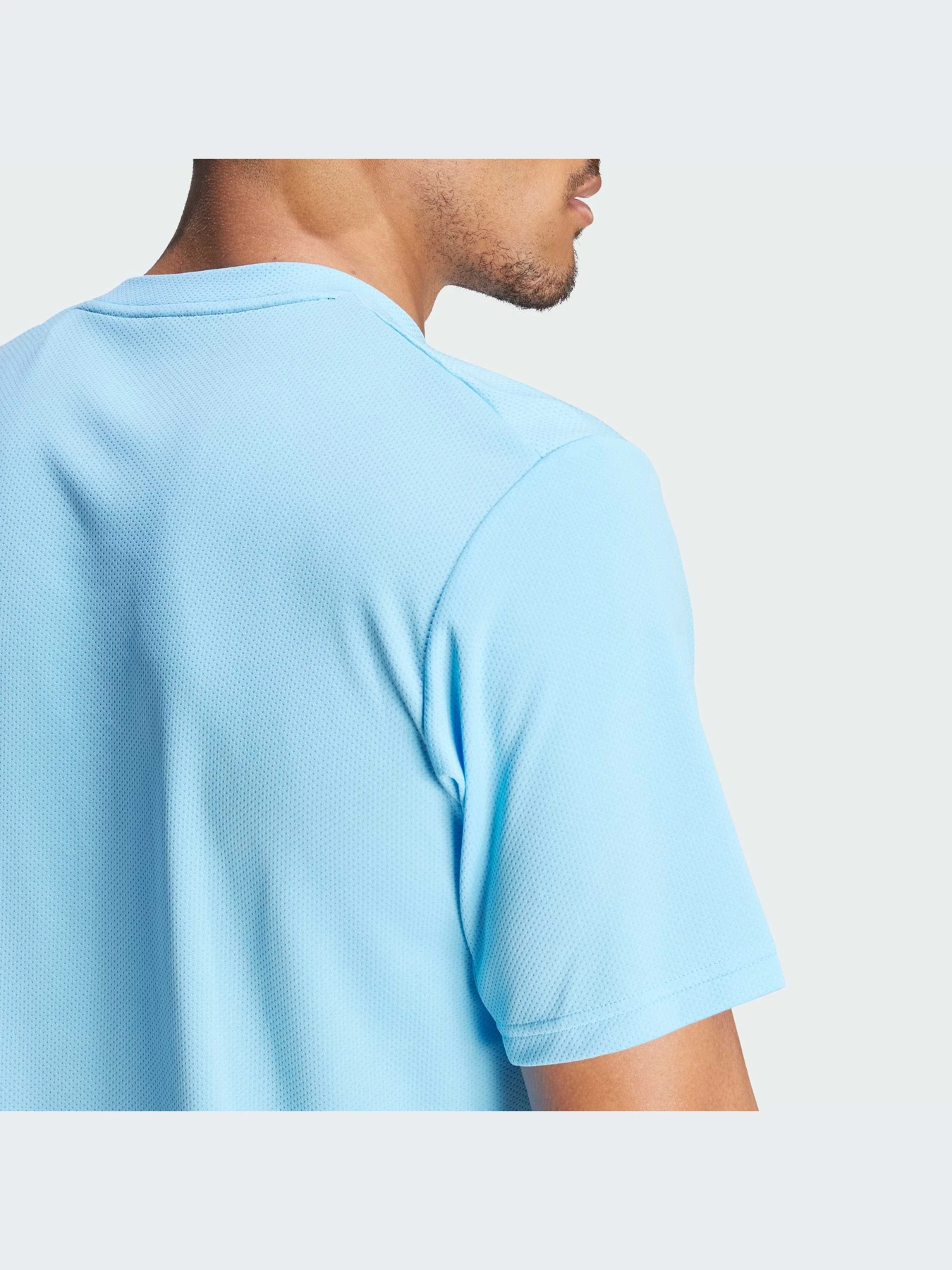 Футболки и поло Adidas модель IT5398 Футболки и поло Adidas модель IT5398 Фото