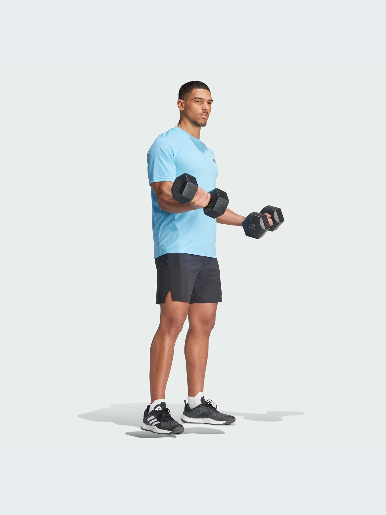 Футболки и поло Adidas модель IT5398 Футболки и поло Adidas модель IT5398 Фото