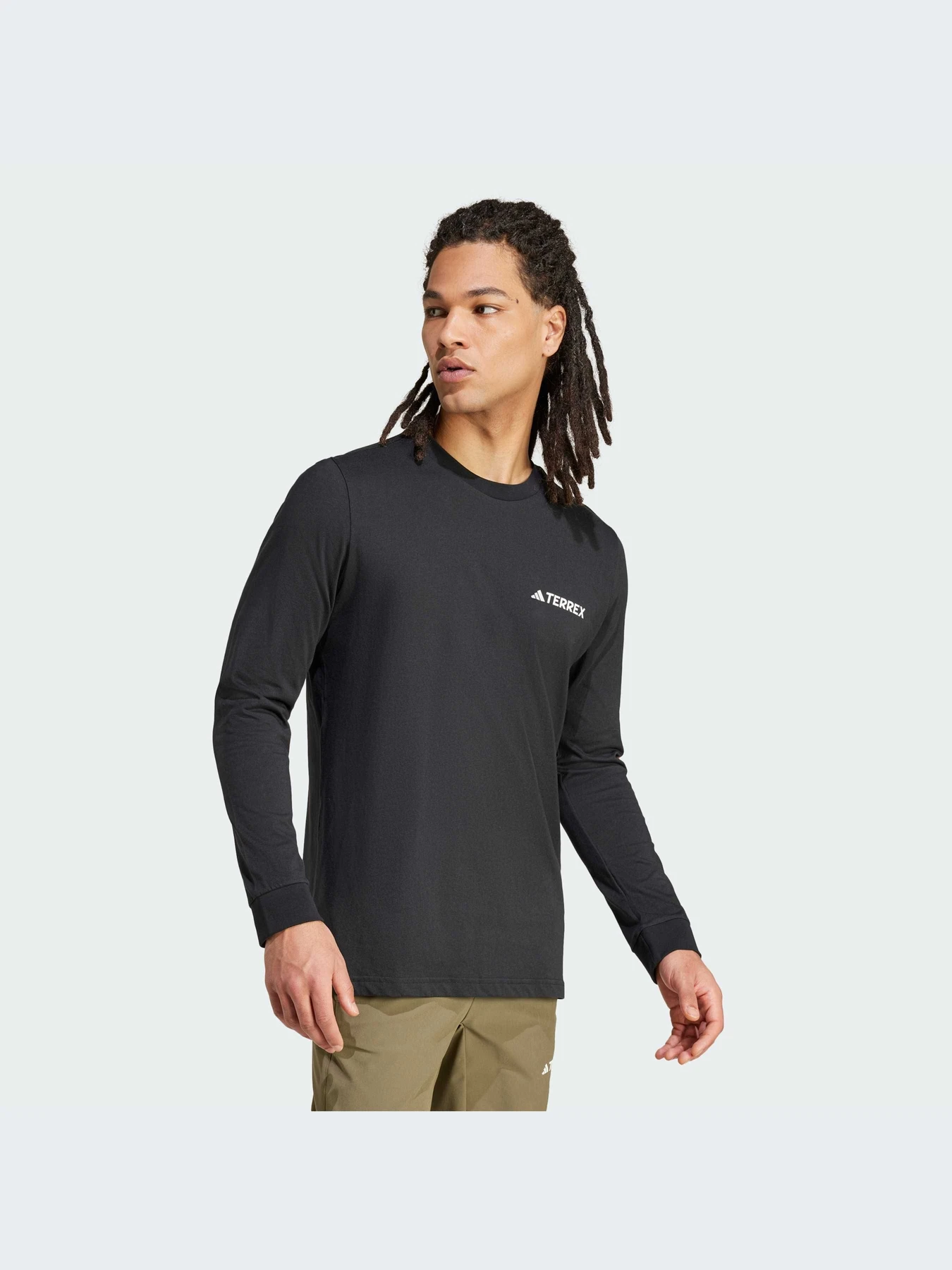 Худи и свитшоты Adidas Graphics модель IZ0464 Худи и свитшоты Adidas Graphics модель IZ0464 Фото